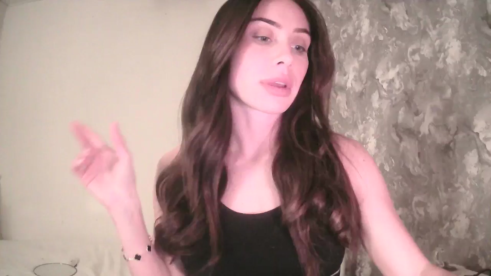 Gallery image thumbnail from English_Lola's myfreecams stream on, 01/29/2025, 19:01 image 1 of 20