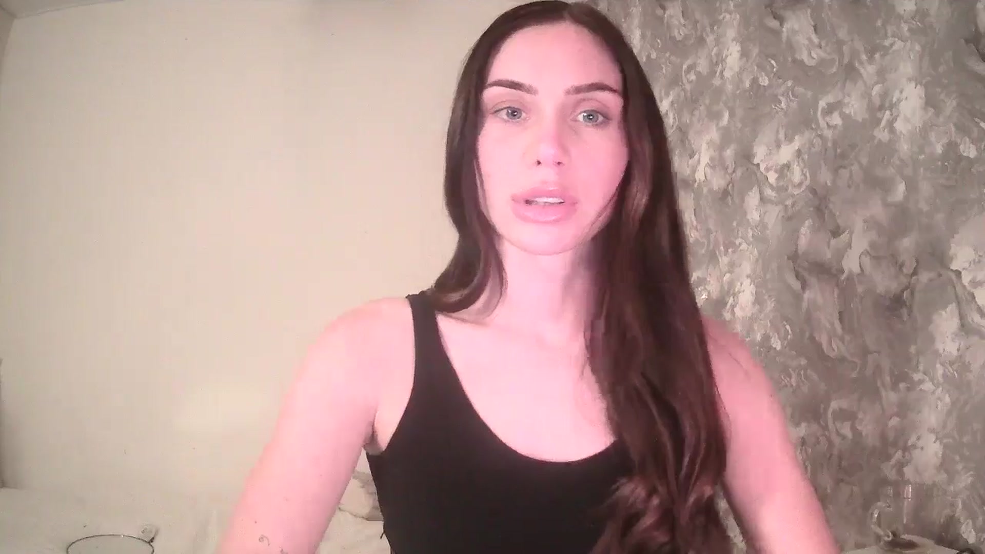 Gallery image thumbnail from English_Lola's myfreecams stream on, 01/29/2025, 20:12 image 17 of 20