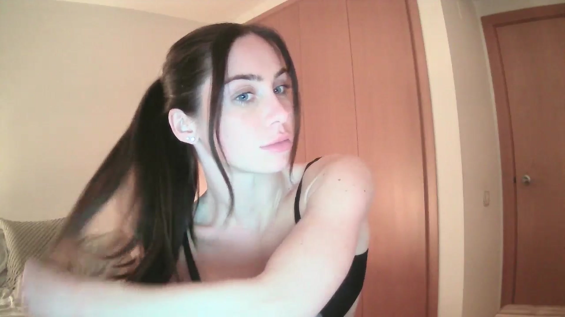 Gallery image thumbnail from English_Lola's myfreecams stream on, 02/21/2025, 18:39 image 3 of 20