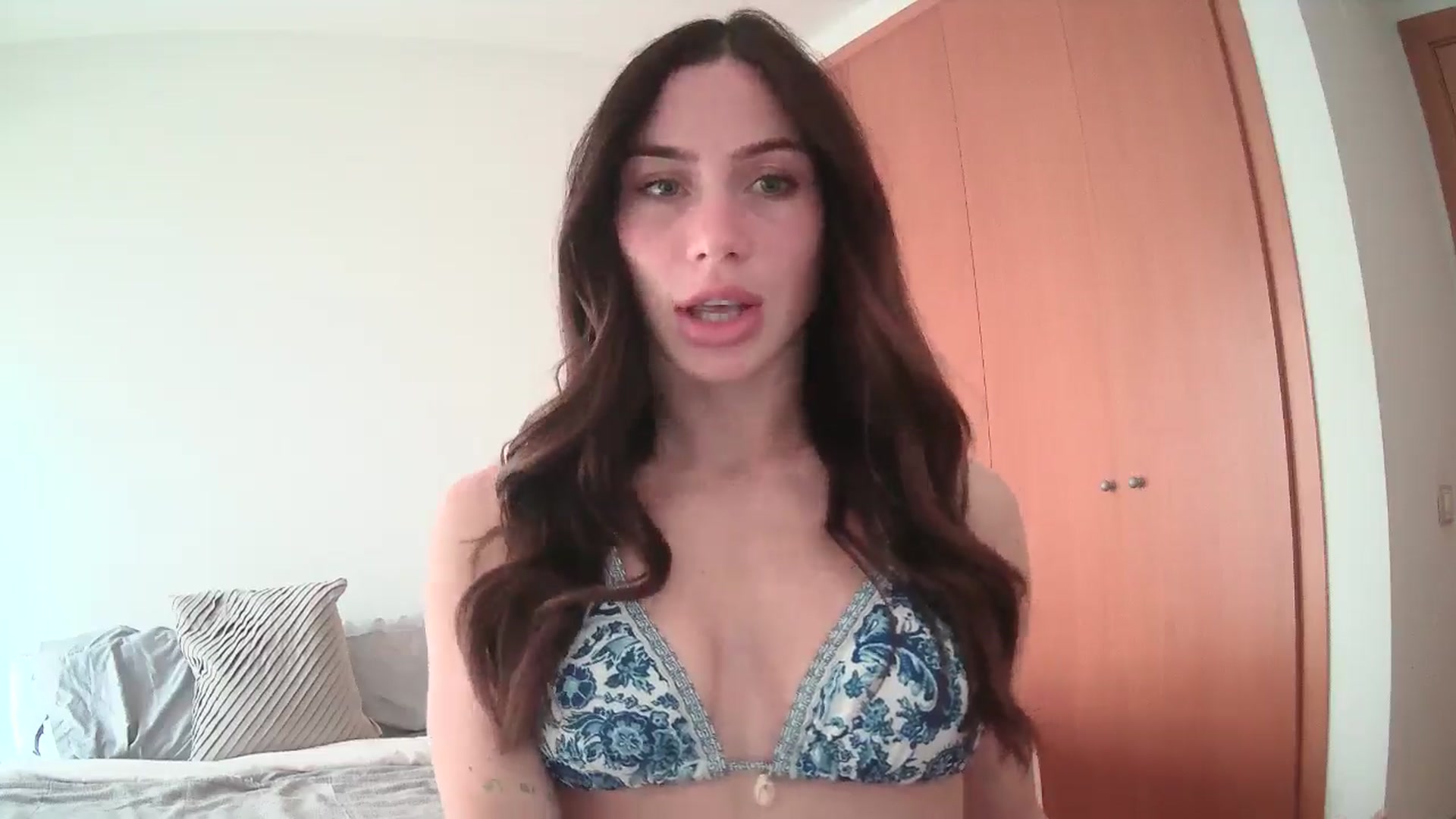 Gallery image thumbnail from English_Lola's myfreecams stream on, 02/27/2025, 07:52 image 19 of 20