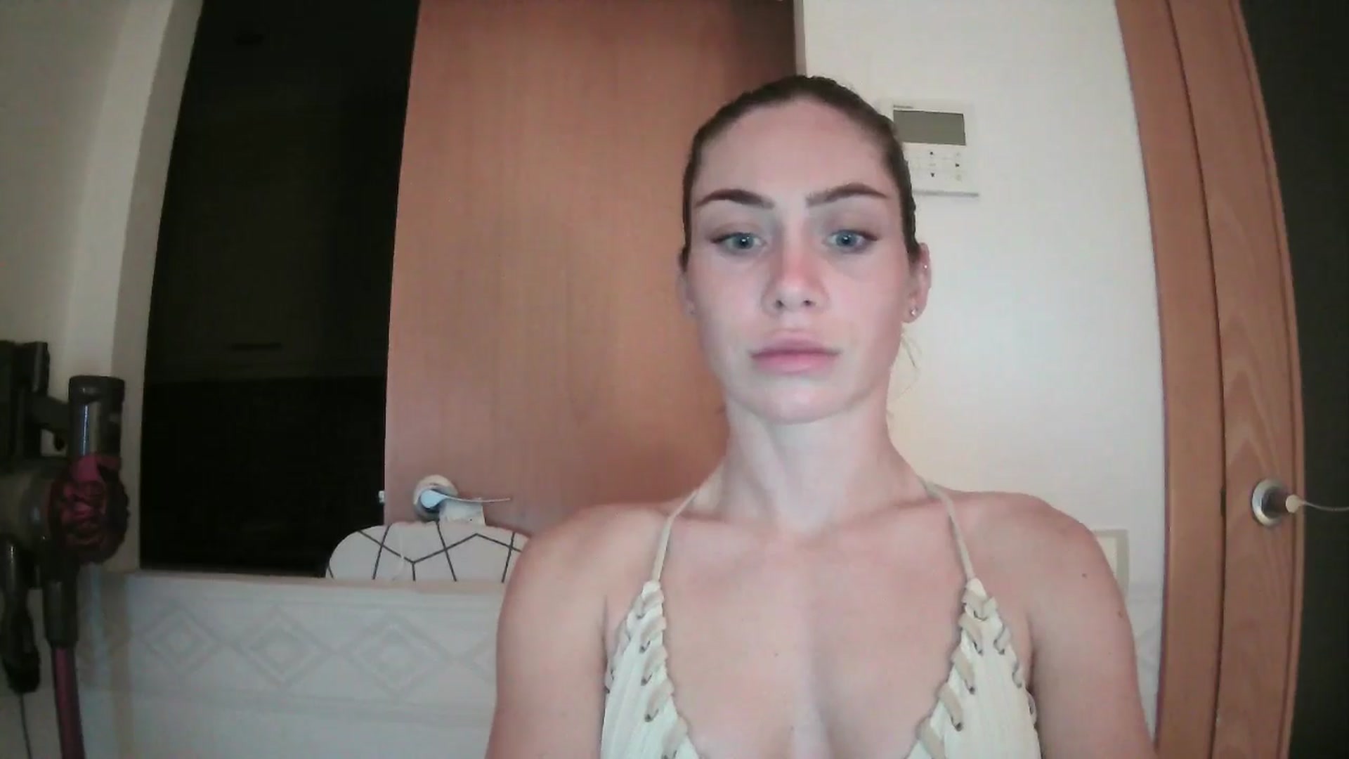 Gallery image thumbnail from English_Lola's myfreecams stream on, 03/04/2025, 07:06 image 3 of 20