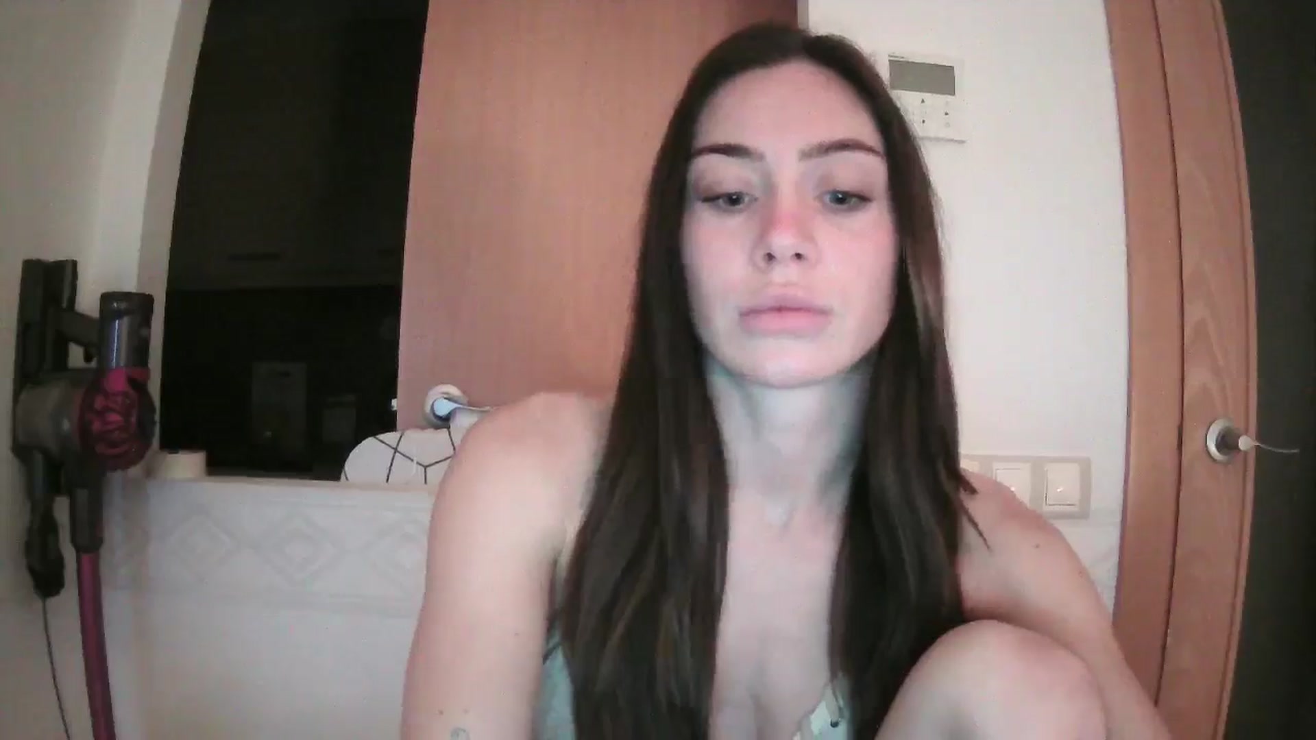 Gallery image thumbnail from English_Lola's myfreecams stream on, 03/05/2025, 06:34 image 12 of 20