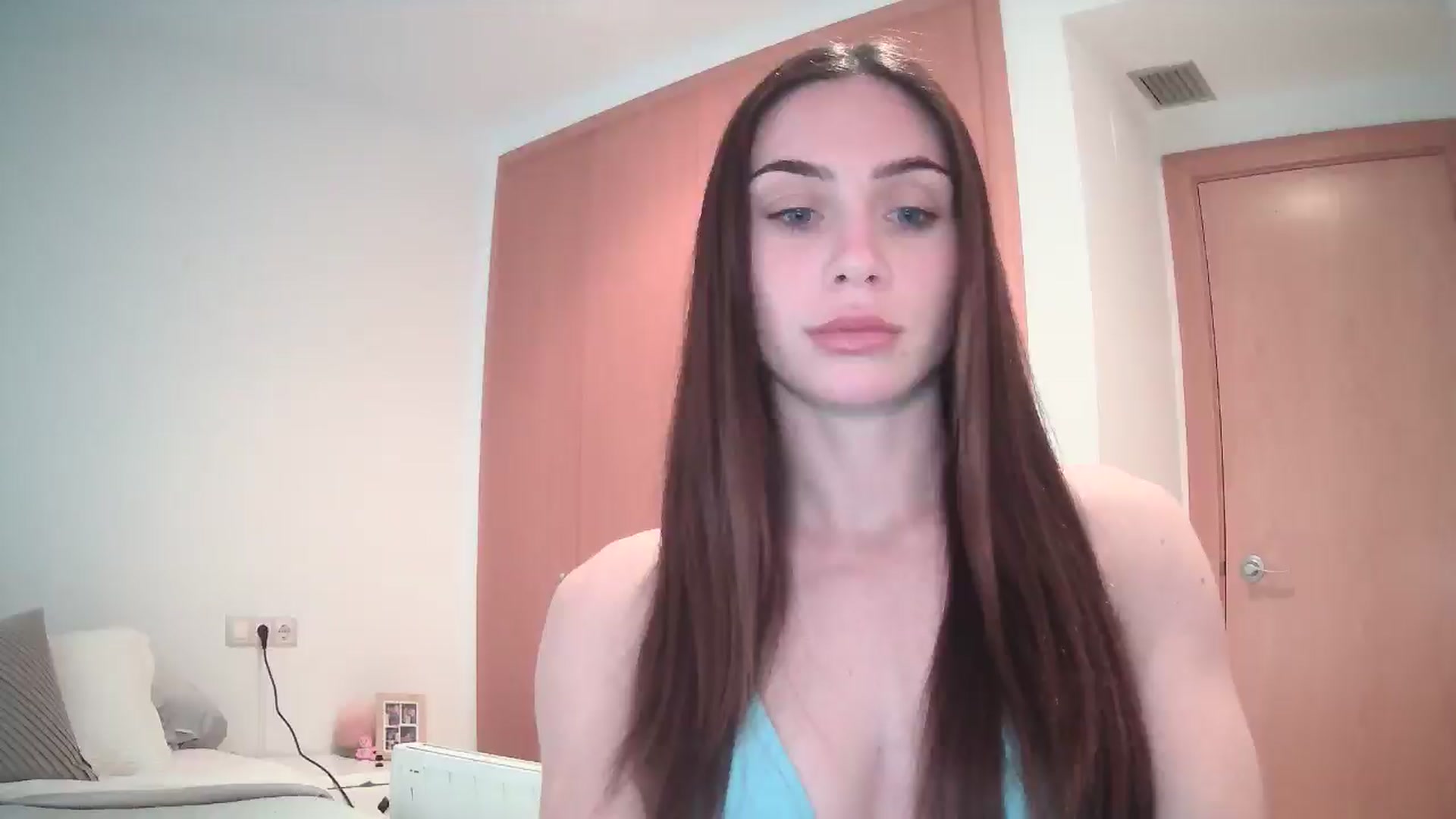 Gallery image thumbnail from English_Lola's myfreecams stream on, 03/17/2025, 17:19 image 15 of 20