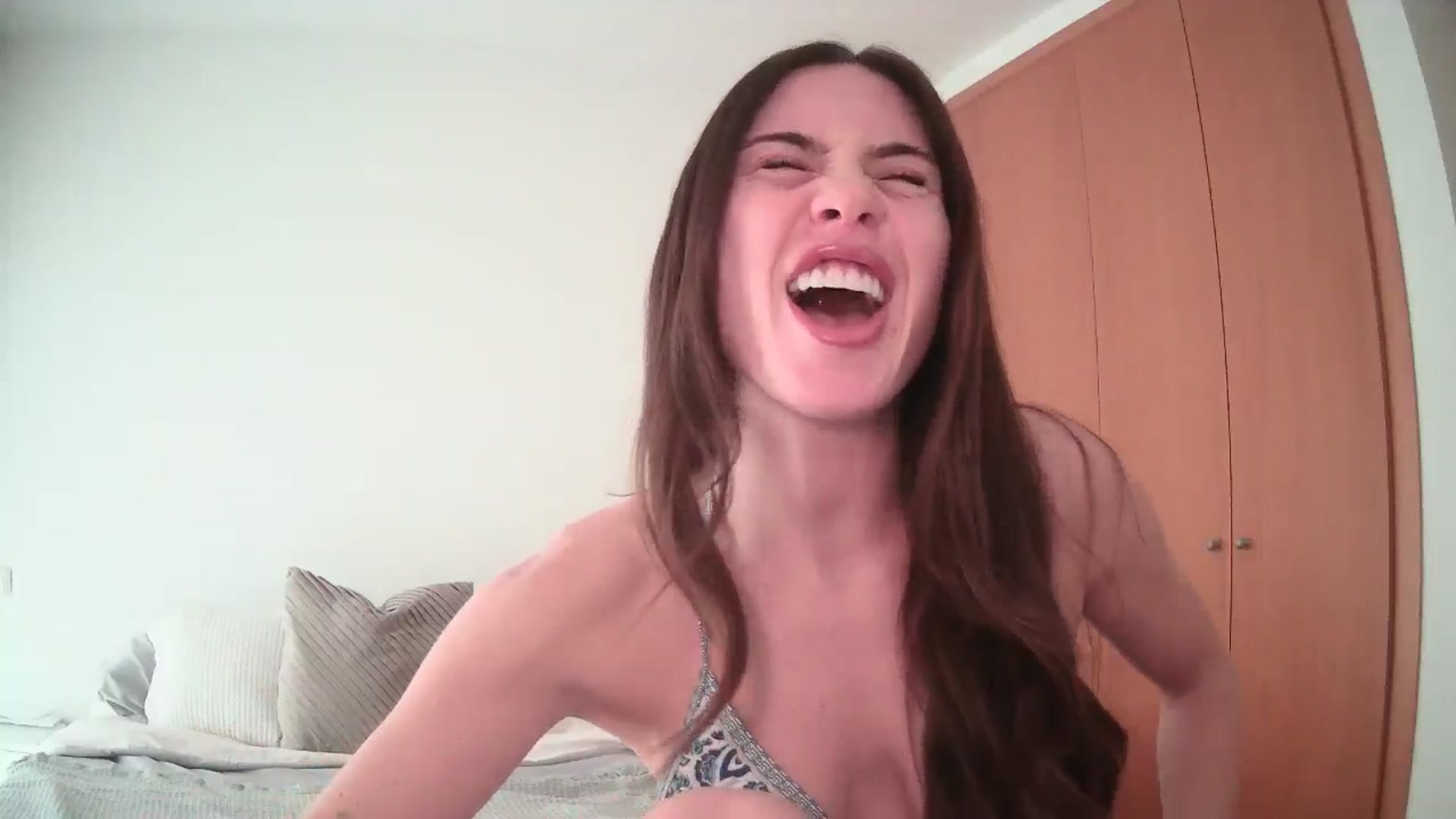 Gallery image thumbnail from English_Lola's myfreecams stream on, 03/18/2025, 08:34 image 17 of 20