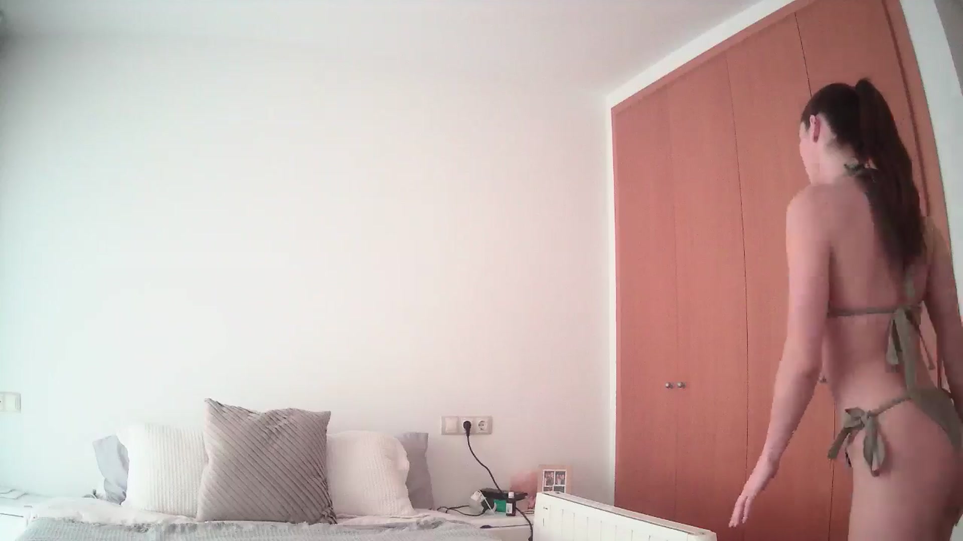 Gallery image thumbnail from English_Lola's myfreecams stream on, 03/25/2025, 07:37 image 3 of 20