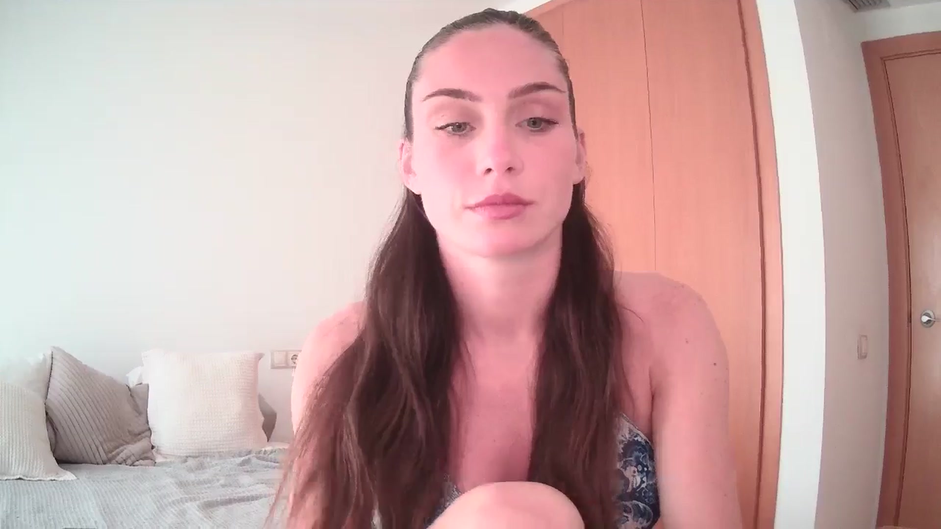 Gallery image thumbnail from English_Lola's myfreecams stream on, 04/25/2025, 16:24 image 5 of 20