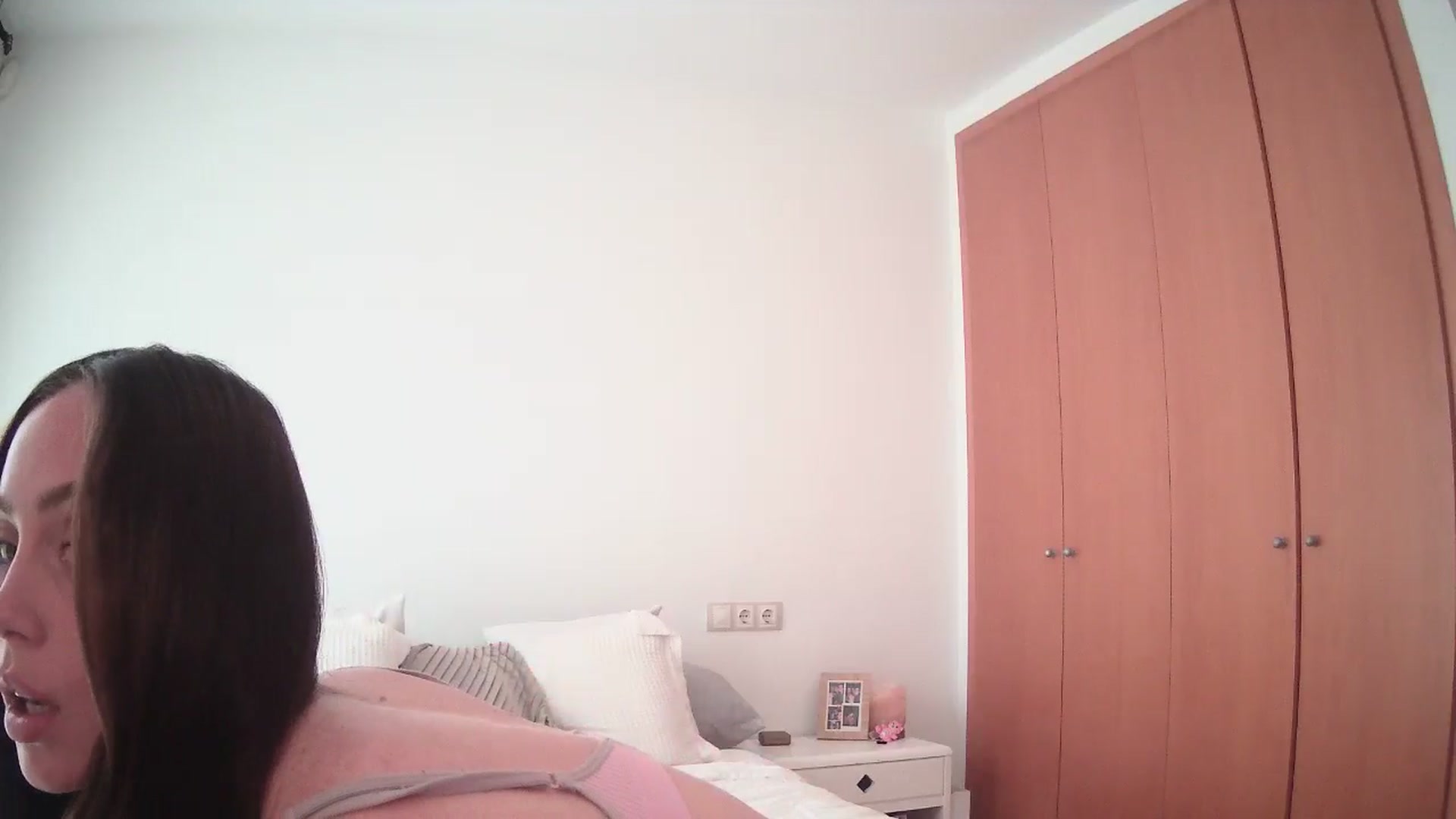 Gallery image thumbnail from English_Lola's myfreecams stream on, 04/29/2025, 10:08 image 10 of 20