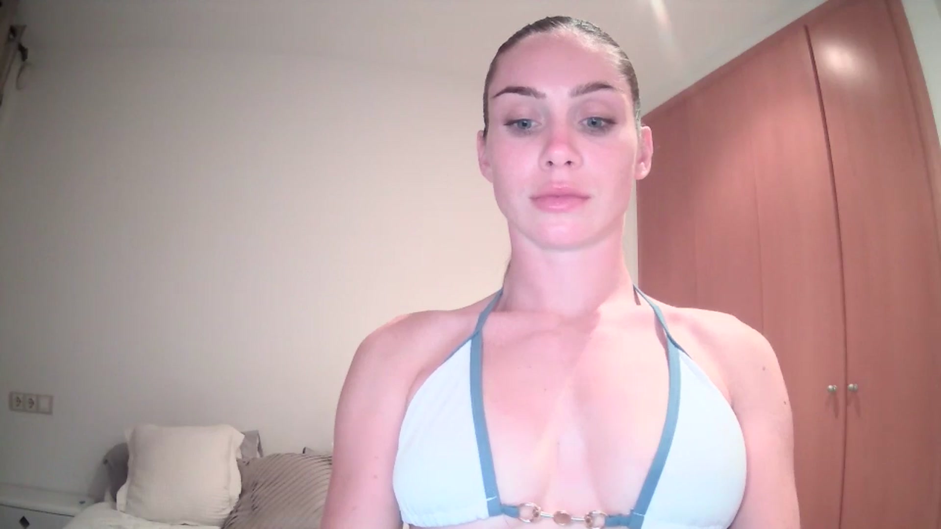 Gallery image thumbnail from English_Lola's myfreecams stream on, 04/30/2025, 19:23 image 2 of 20