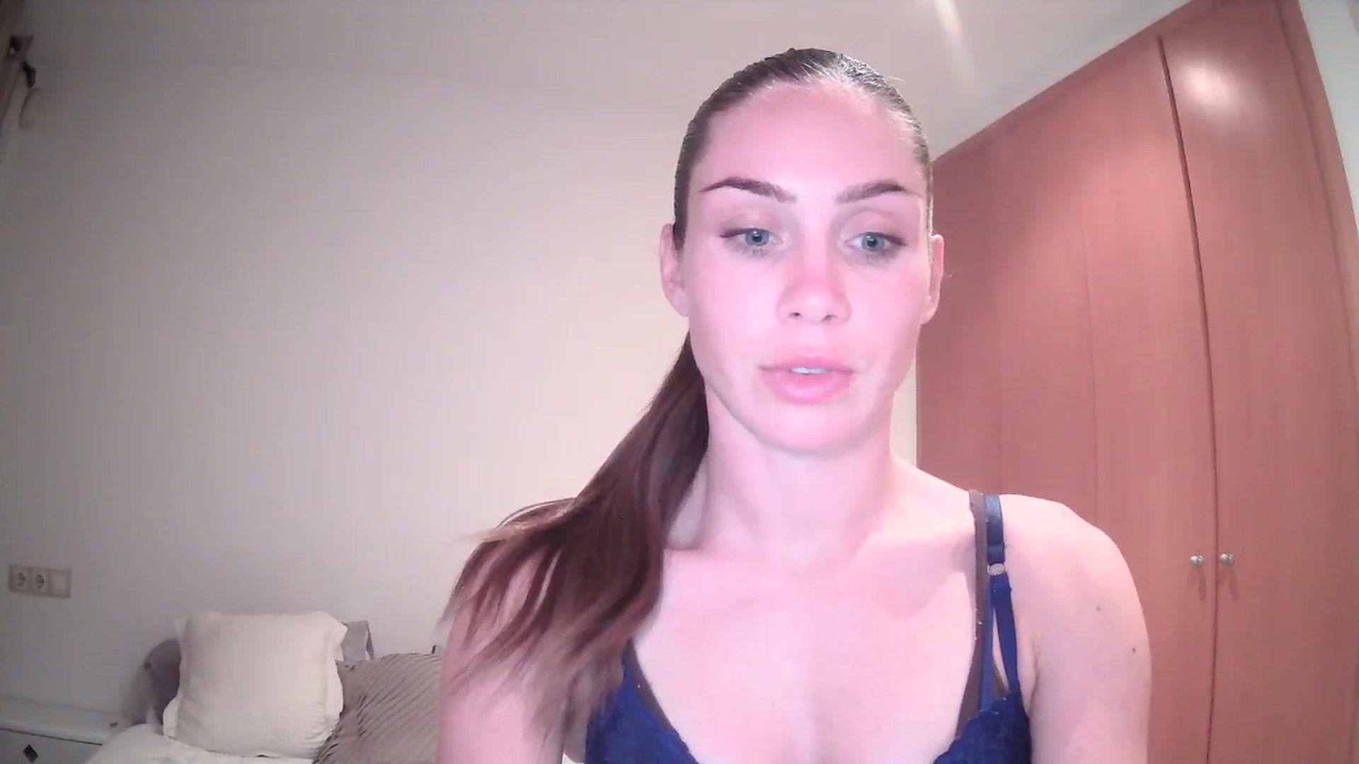 Gallery image thumbnail from English_Lola's myfreecams stream on, 04/30/2025, 19:23 image 16 of 20