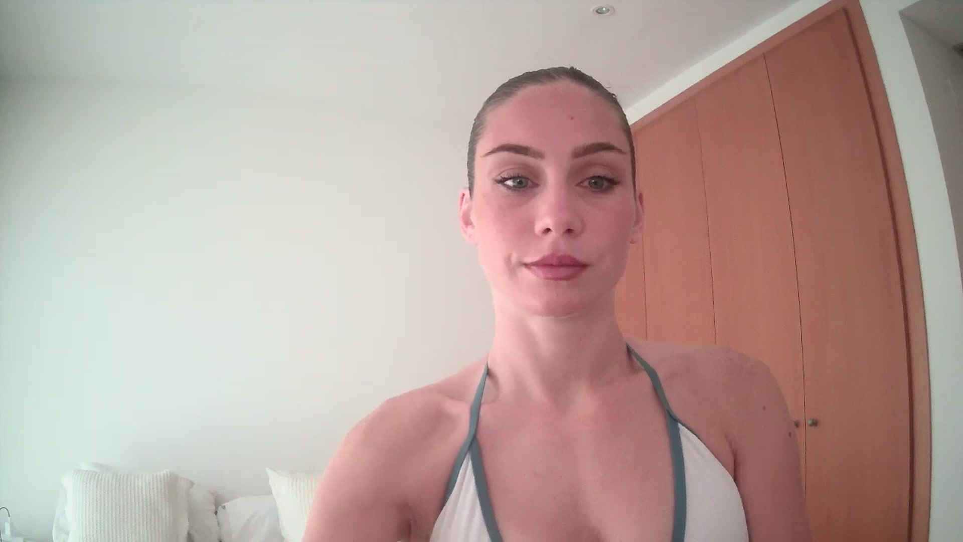 Gallery image thumbnail from English_Lola's myfreecams stream on, 05/05/2025, 09:07 image 4 of 20