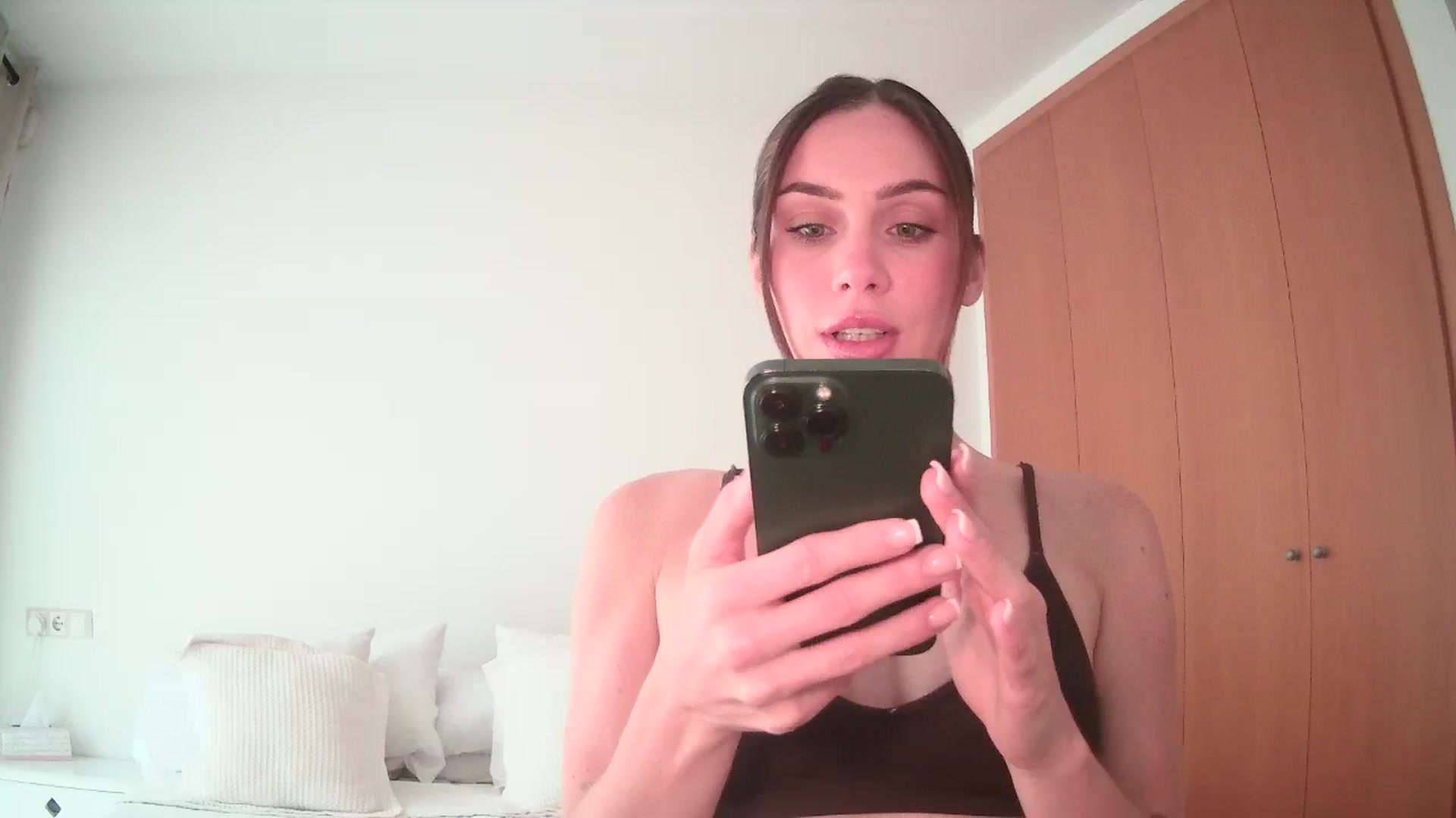 Gallery image thumbnail from English_Lola's myfreecams stream on, 05/09/2025, 10:17 image 9 of 20