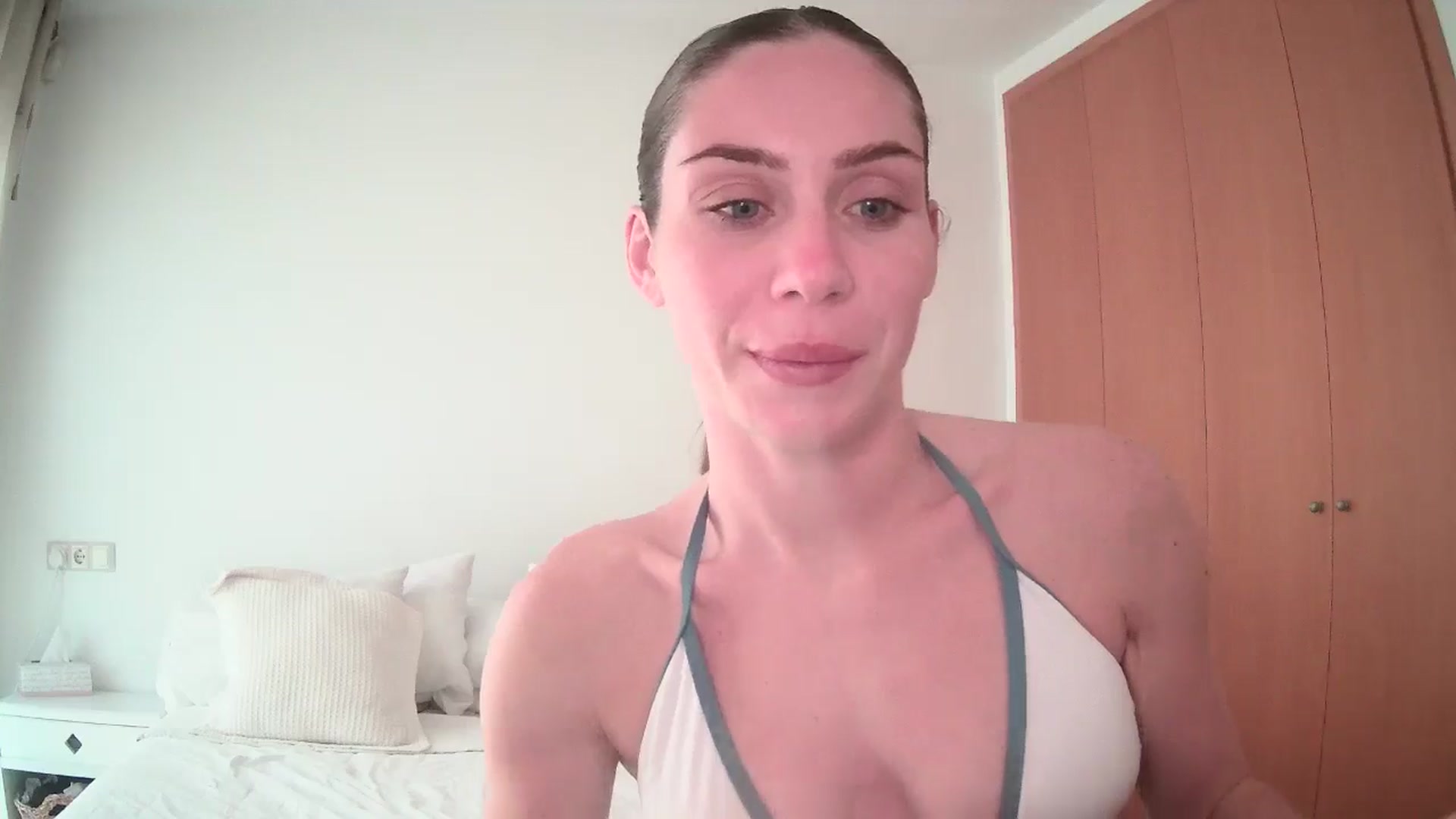 Gallery image thumbnail from English_Lola's myfreecams stream on, 05/09/2025, 18:13 image 6 of 20