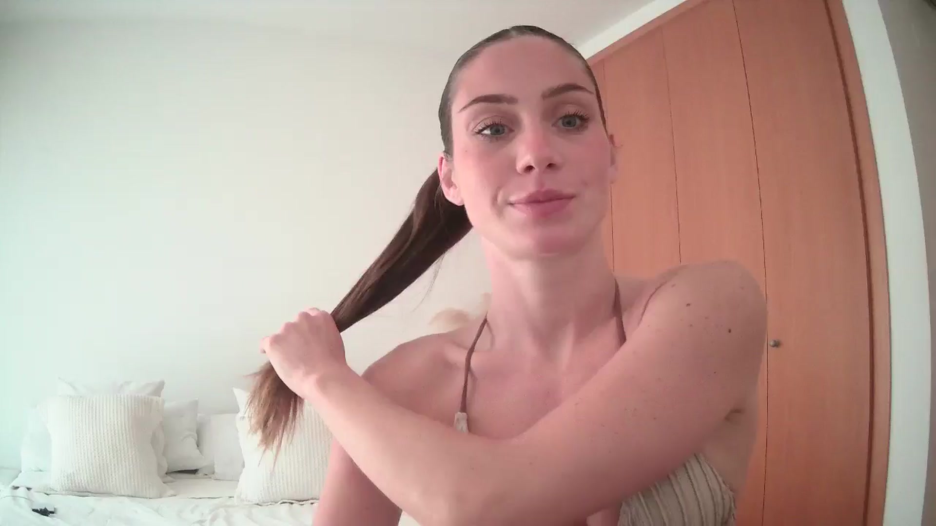 Gallery image thumbnail from English_Lola's myfreecams stream on, 05/11/2025, 09:59 image 5 of 20