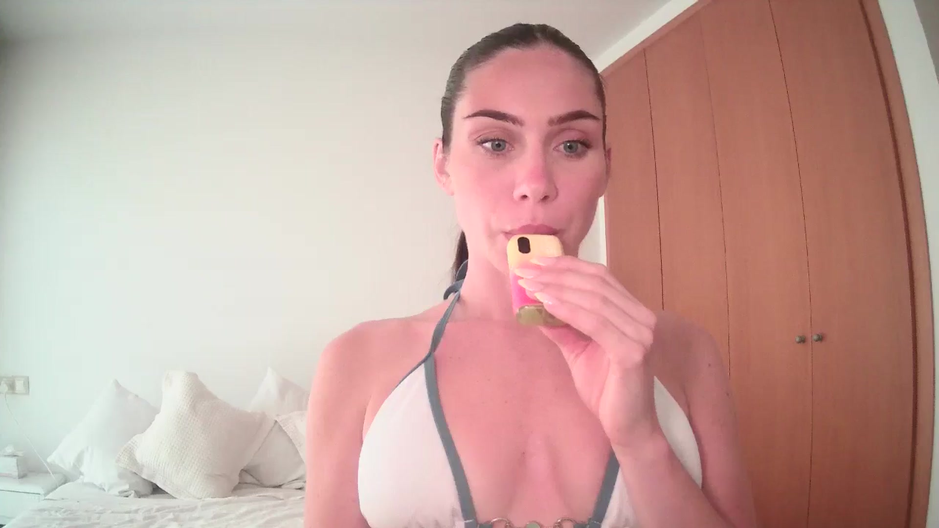 Gallery image thumbnail from English_Lola's myfreecams stream on, 05/27/2025, 14:35 image 3 of 20