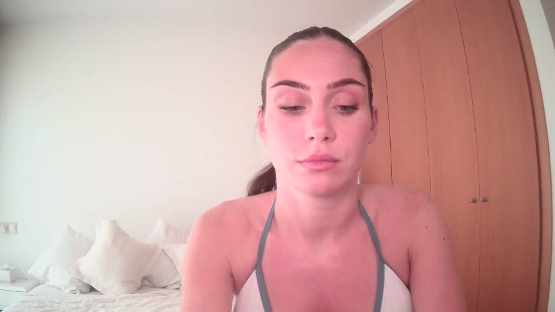 Gallery image thumbnail from English_Lola's myfreecams stream on, 05/27/2025, 14:59 image 14 of 20