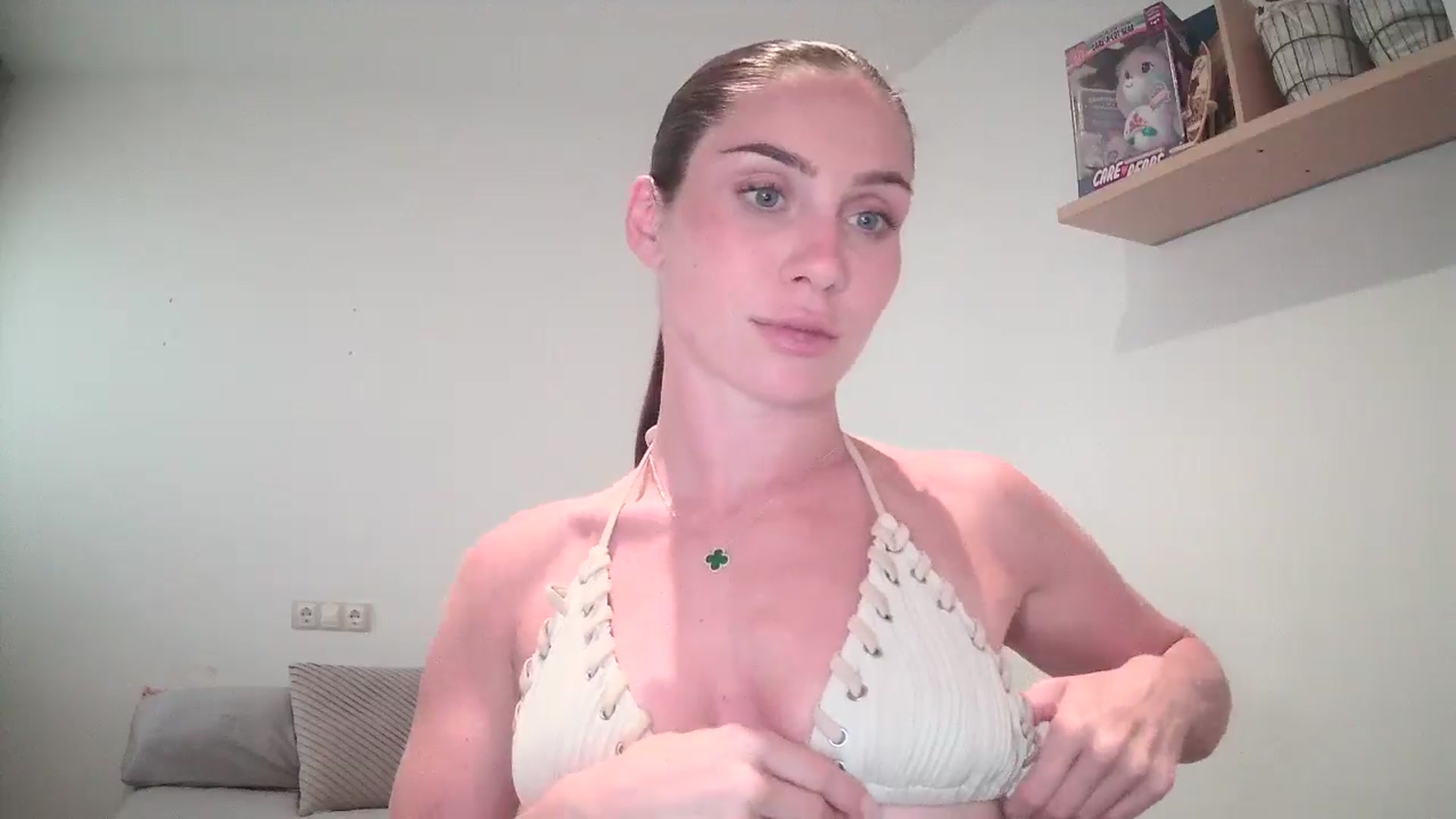 Gallery image thumbnail from English_Lola's myfreecams stream on, 06/05/2025, 17:13 image 5 of 20