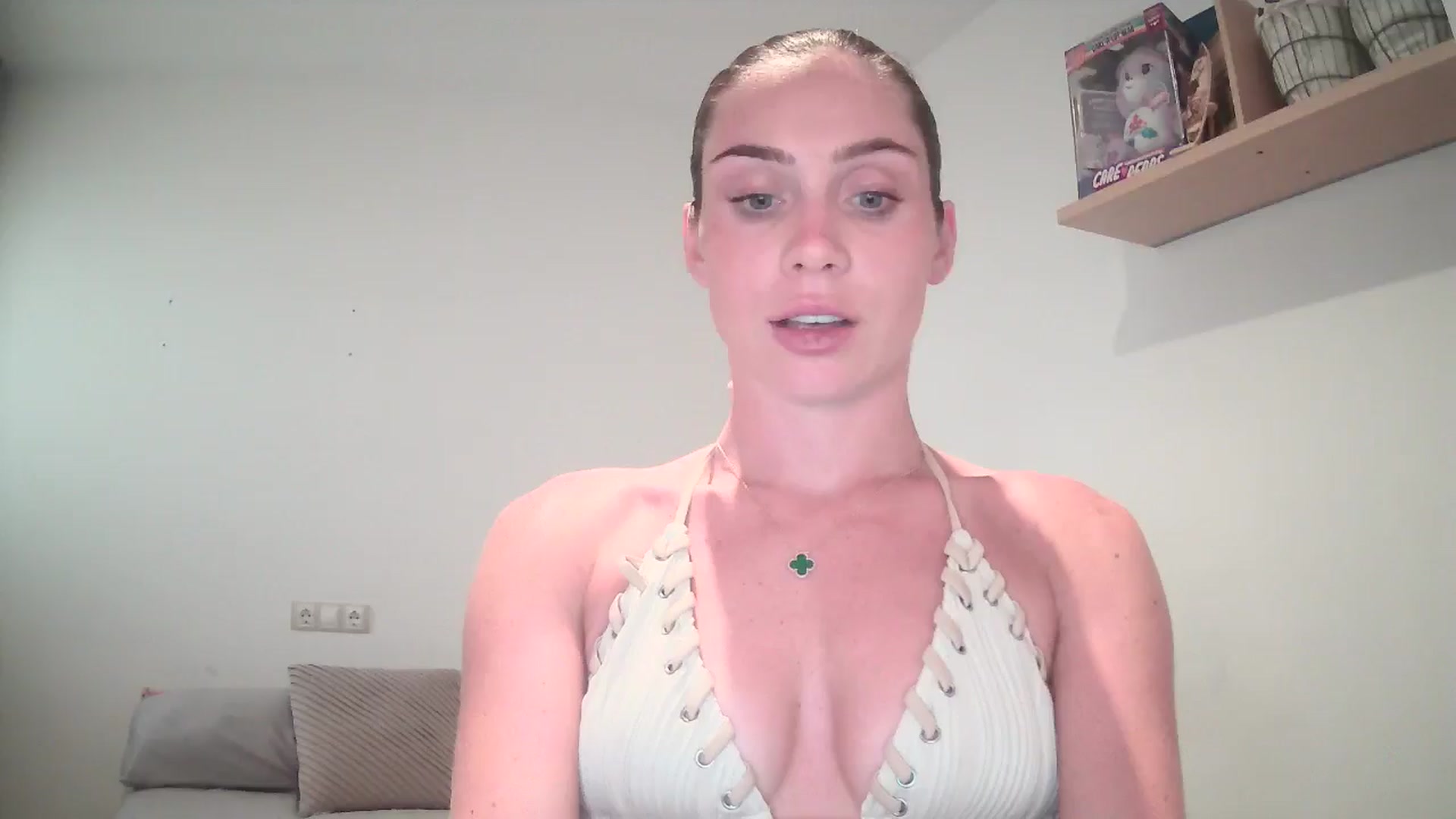 Gallery image thumbnail from English_Lola's myfreecams stream on, 06/05/2025, 17:13 image 18 of 20