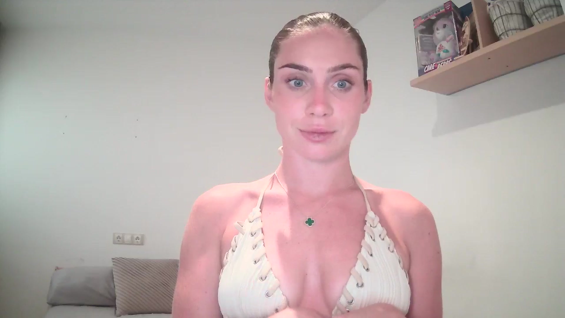 Gallery image thumbnail from English_Lola's myfreecams stream on, 06/05/2025, 17:13 image 17 of 20
