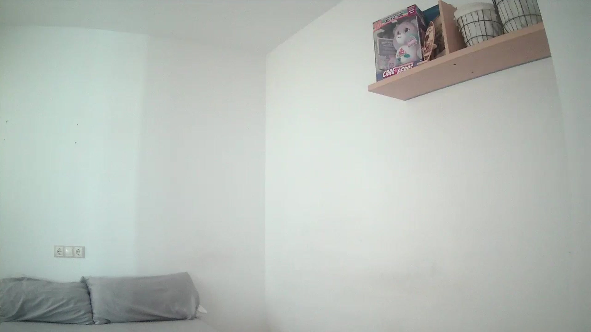 Gallery image thumbnail from English_Lola's myfreecams stream on, 06/09/2025, 16:39 image 3 of 20