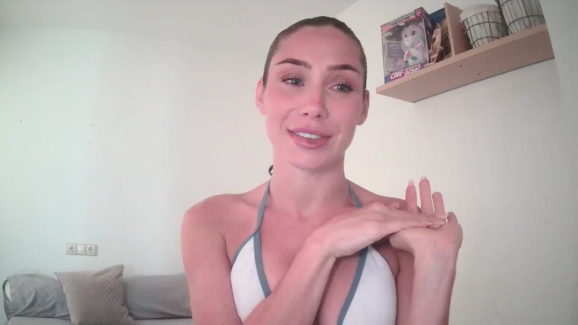 Gallery image thumbnail from English_Lola's myfreecams stream on, 06/10/2025, 10:55 image 5 of 20