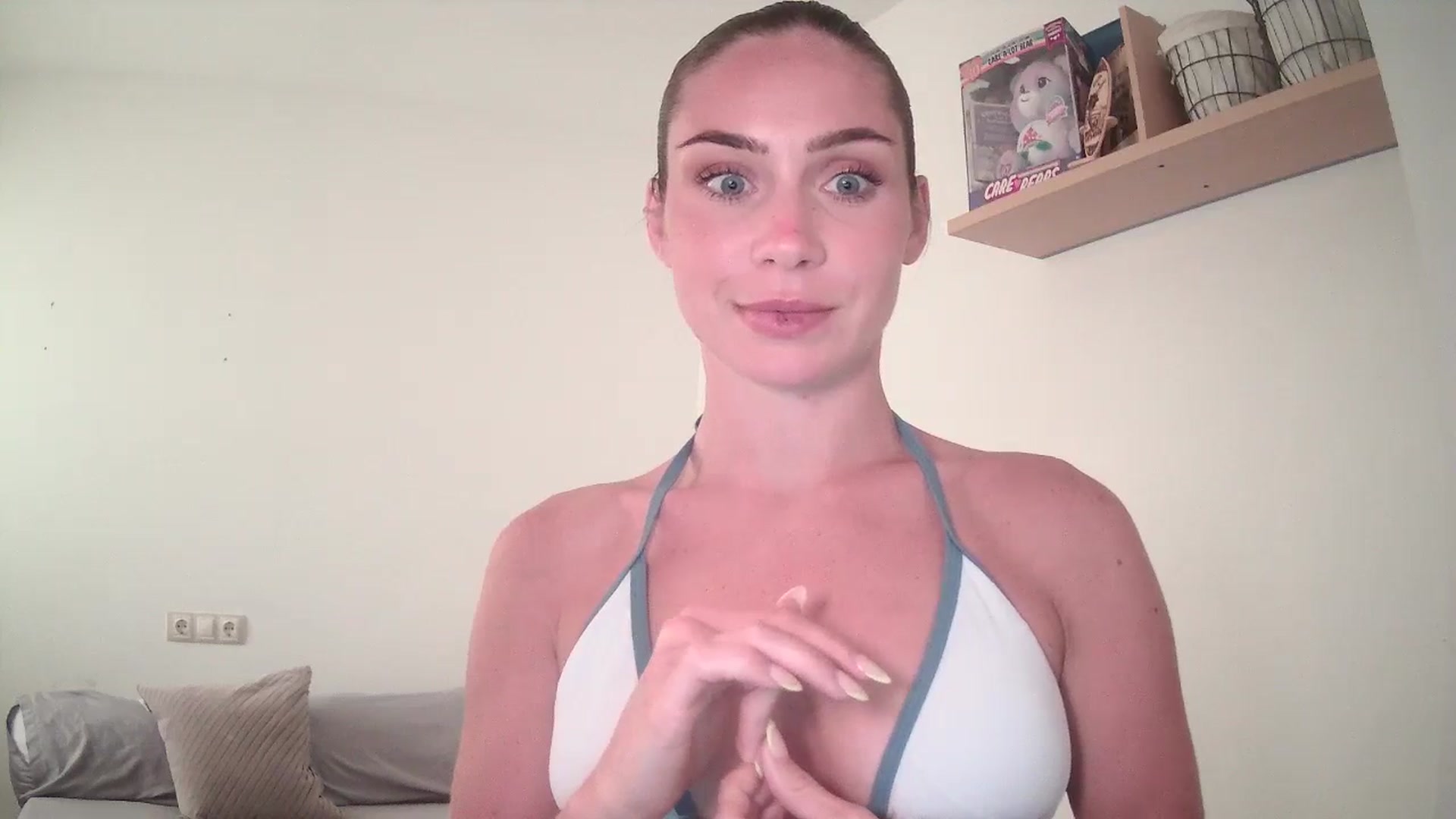 Gallery image thumbnail from English_Lola's myfreecams stream on, 06/10/2025, 10:55 image 20 of 20