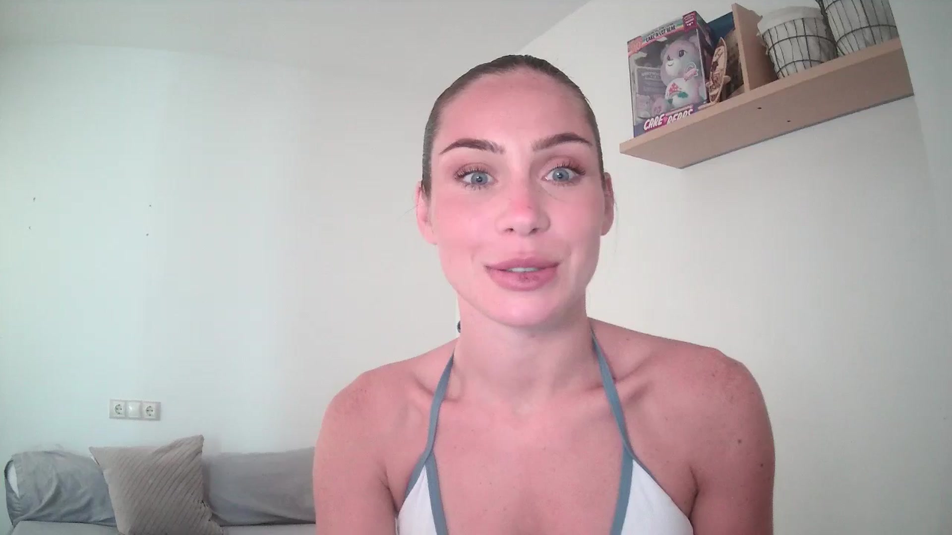 Gallery image thumbnail from English_Lola's myfreecams stream on, 06/10/2025, 10:55 image 14 of 20