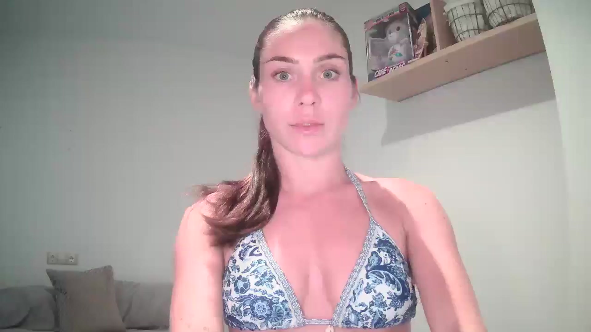 Gallery image thumbnail from English_Lola's myfreecams stream on, 06/14/2025, 18:31 image 19 of 20