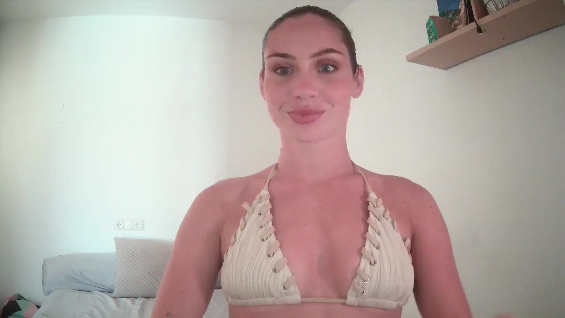 Gallery image thumbnail from English_Lola's myfreecams stream on, 06/24/2025, 15:20 image 18 of 20