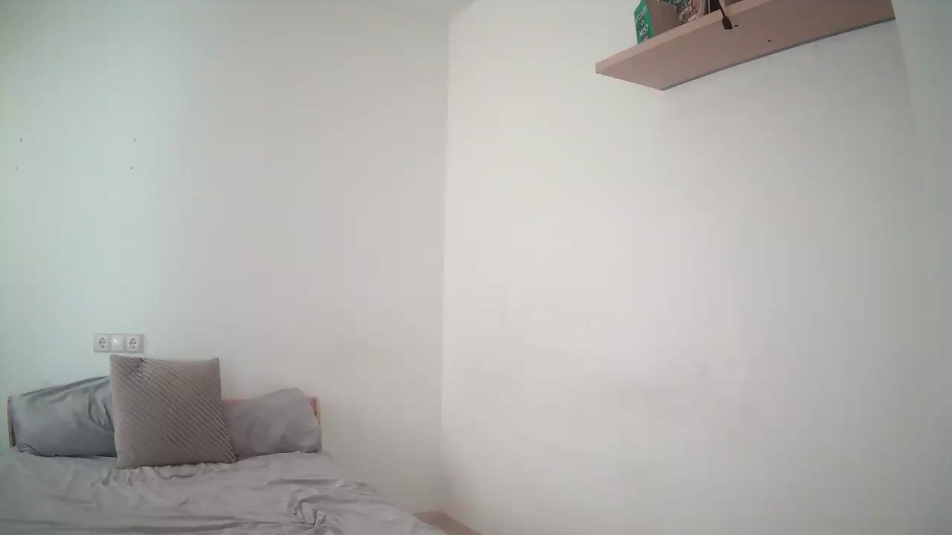 Gallery image thumbnail from English_Lola's myfreecams stream on, 06/25/2025, 12:13 image 18 of 20