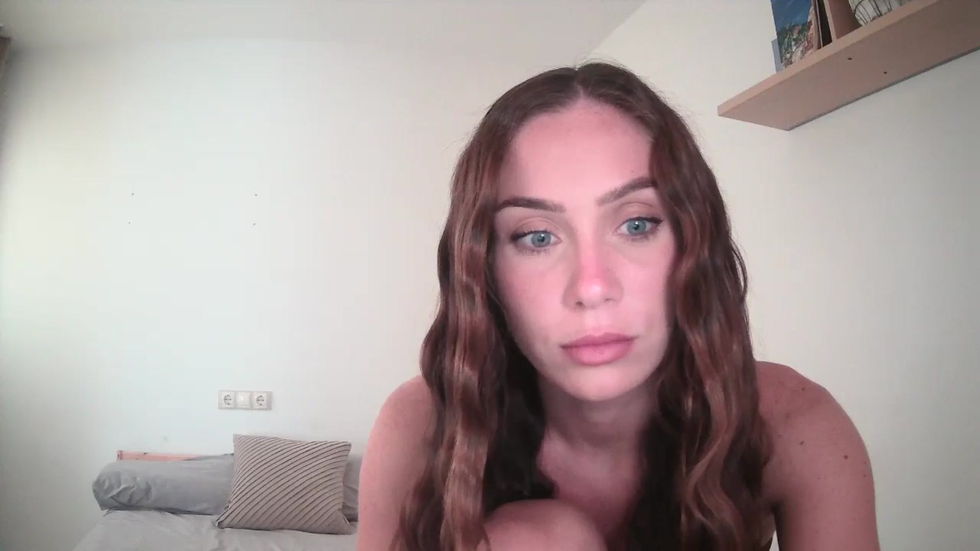 Gallery image thumbnail from English_Lola's myfreecams stream on, 07/08/2025, 12:32 image 13 of 20