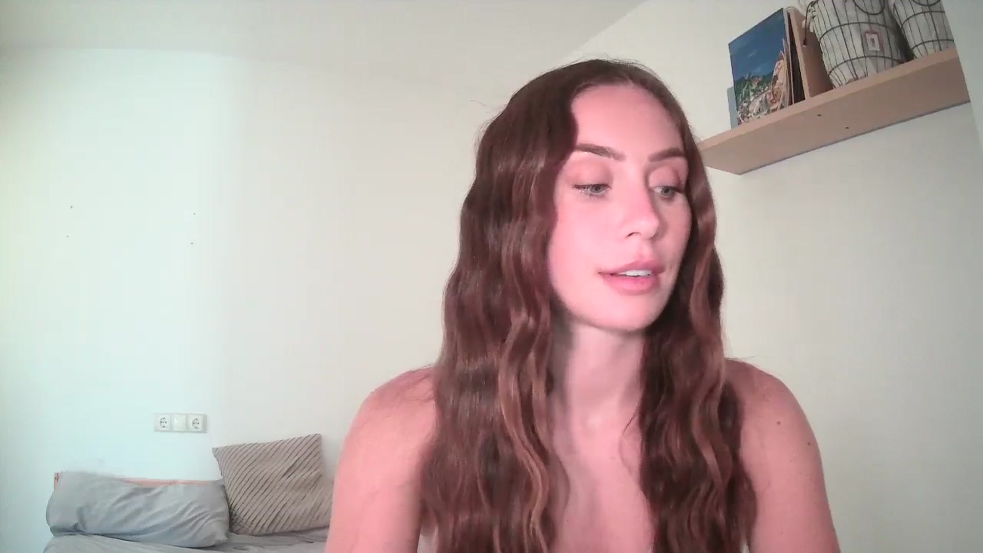 Gallery image thumbnail from English_Lola's myfreecams stream on, 07/09/2025, 12:06 image 10 of 20