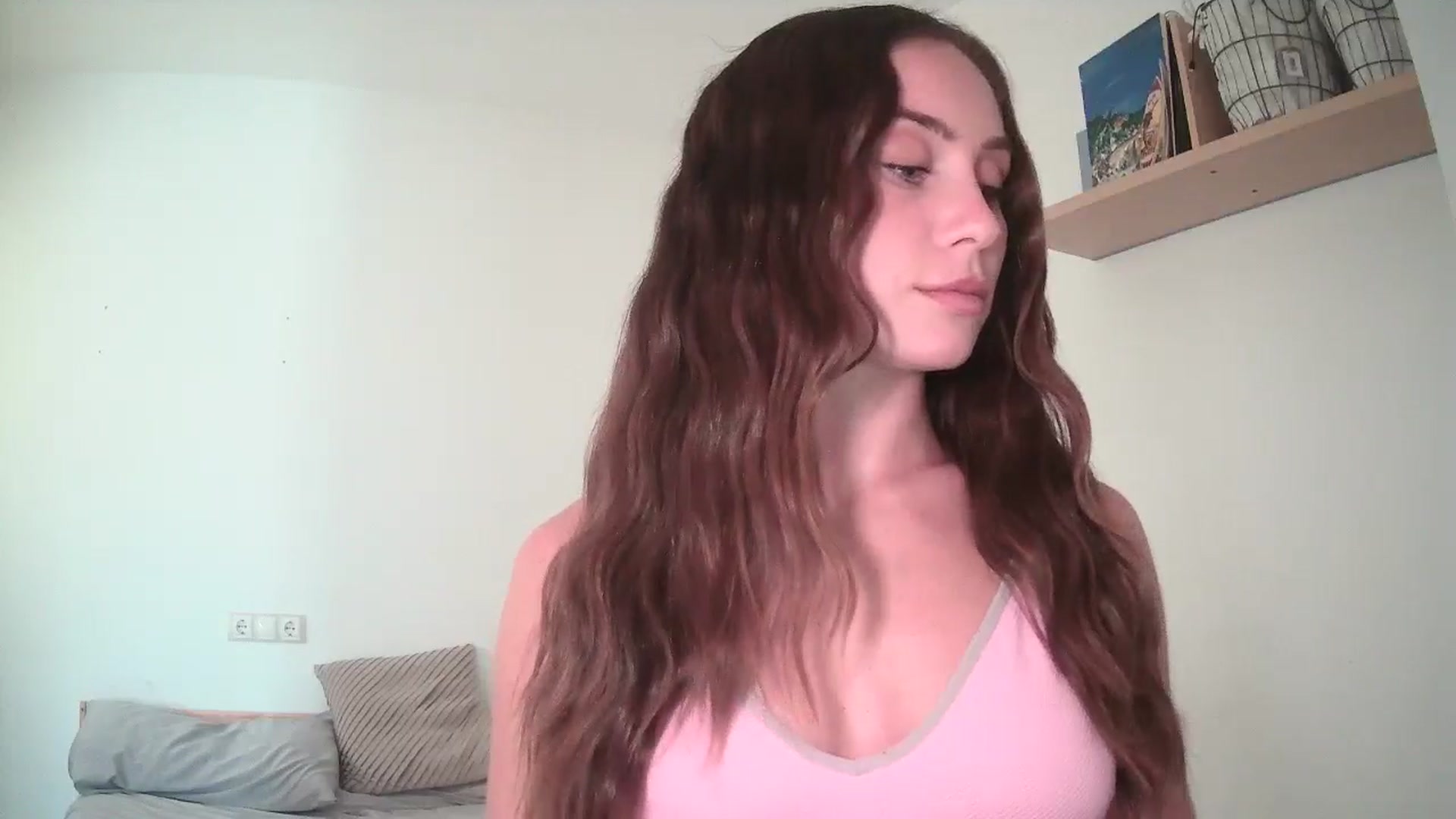 Gallery image thumbnail from English_Lola's myfreecams stream on, 07/09/2025, 12:06 image 15 of 20