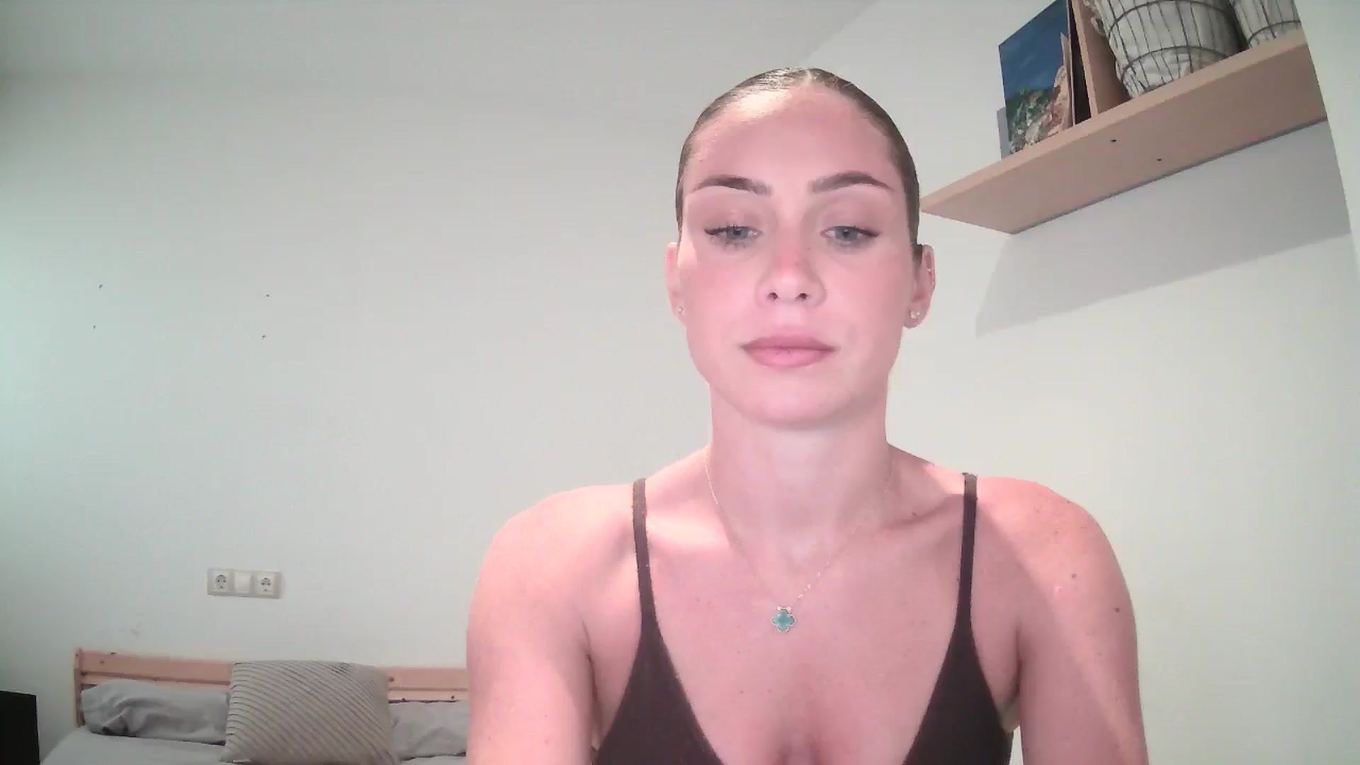 Gallery image thumbnail from English_Lola's myfreecams stream on, 07/25/2025, 12:58 image 6 of 20