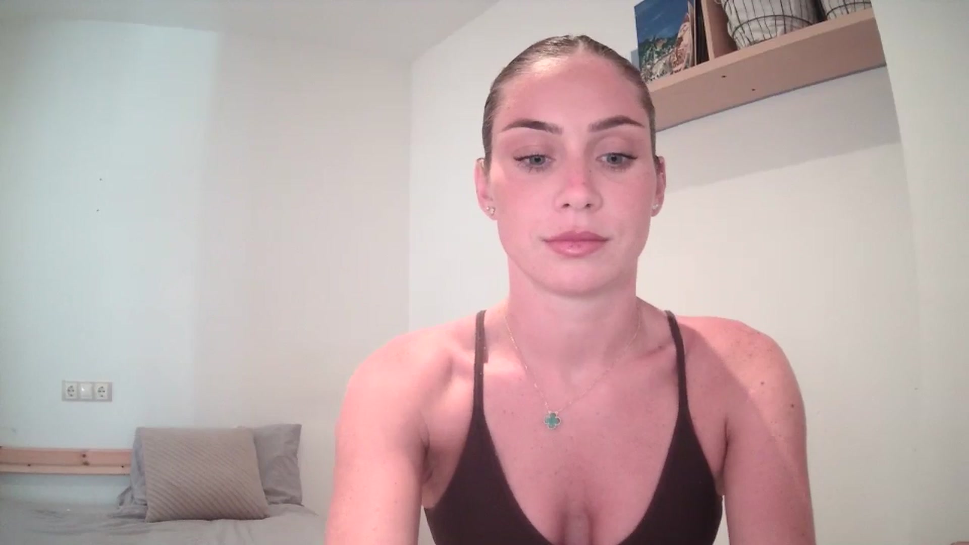 Gallery image thumbnail from English_Lola's myfreecams stream on, 07/25/2025, 15:57 image 5 of 20