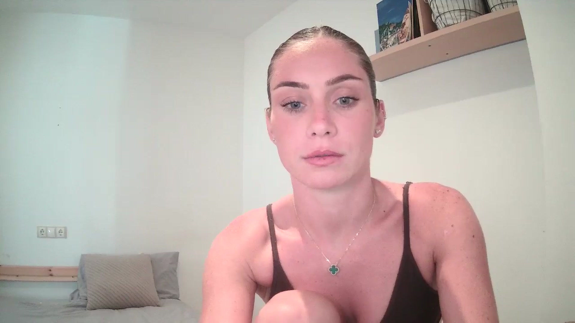 Gallery image thumbnail from English_Lola's myfreecams stream on, 07/25/2025, 15:57 image 11 of 20