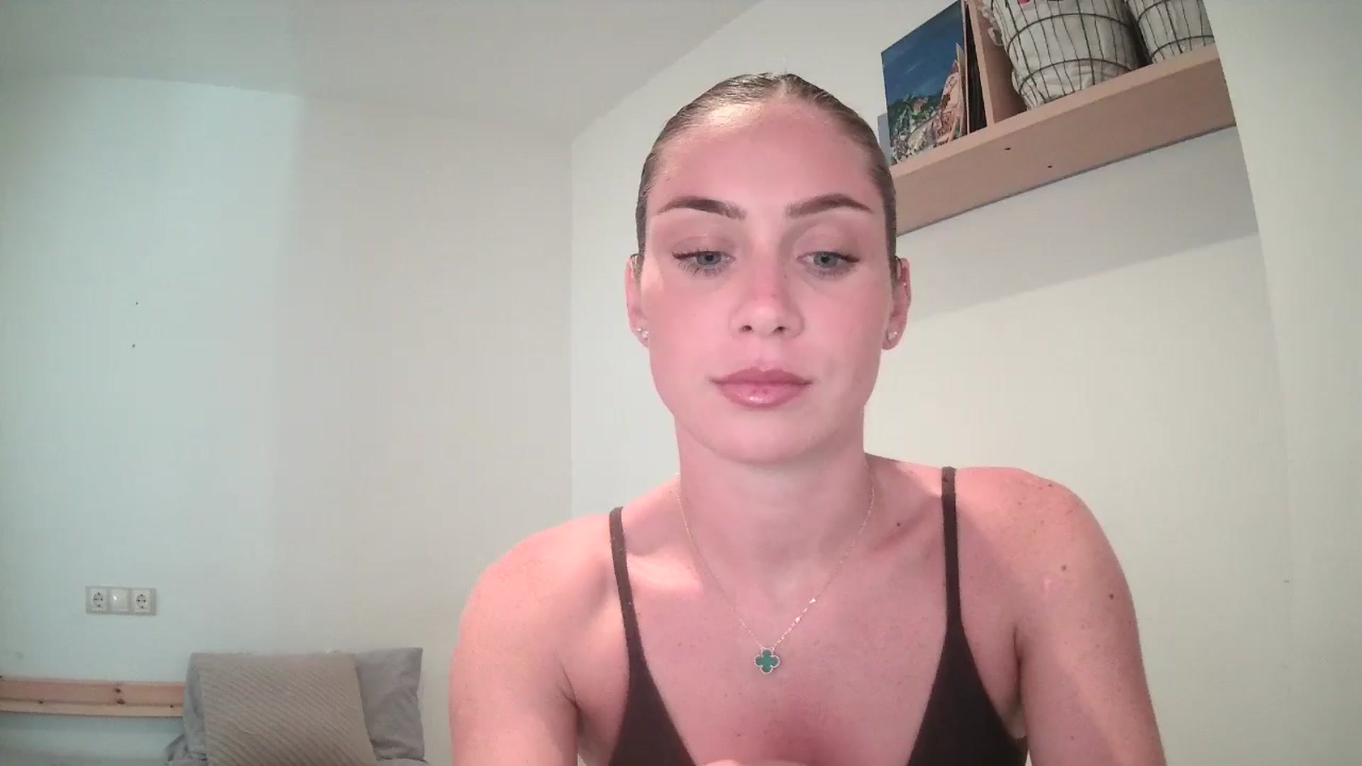 Gallery image thumbnail from English_Lola's myfreecams stream on, 07/25/2025, 15:57 image 1 of 20