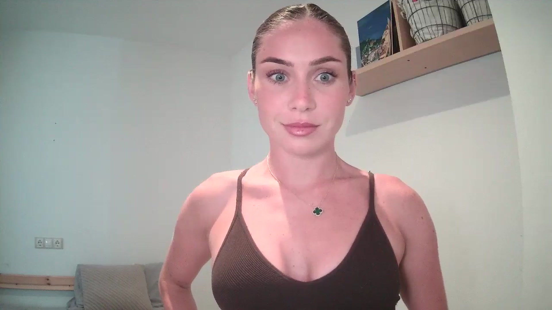Gallery image thumbnail from English_Lola's myfreecams stream on, 07/25/2025, 15:57 image 2 of 20