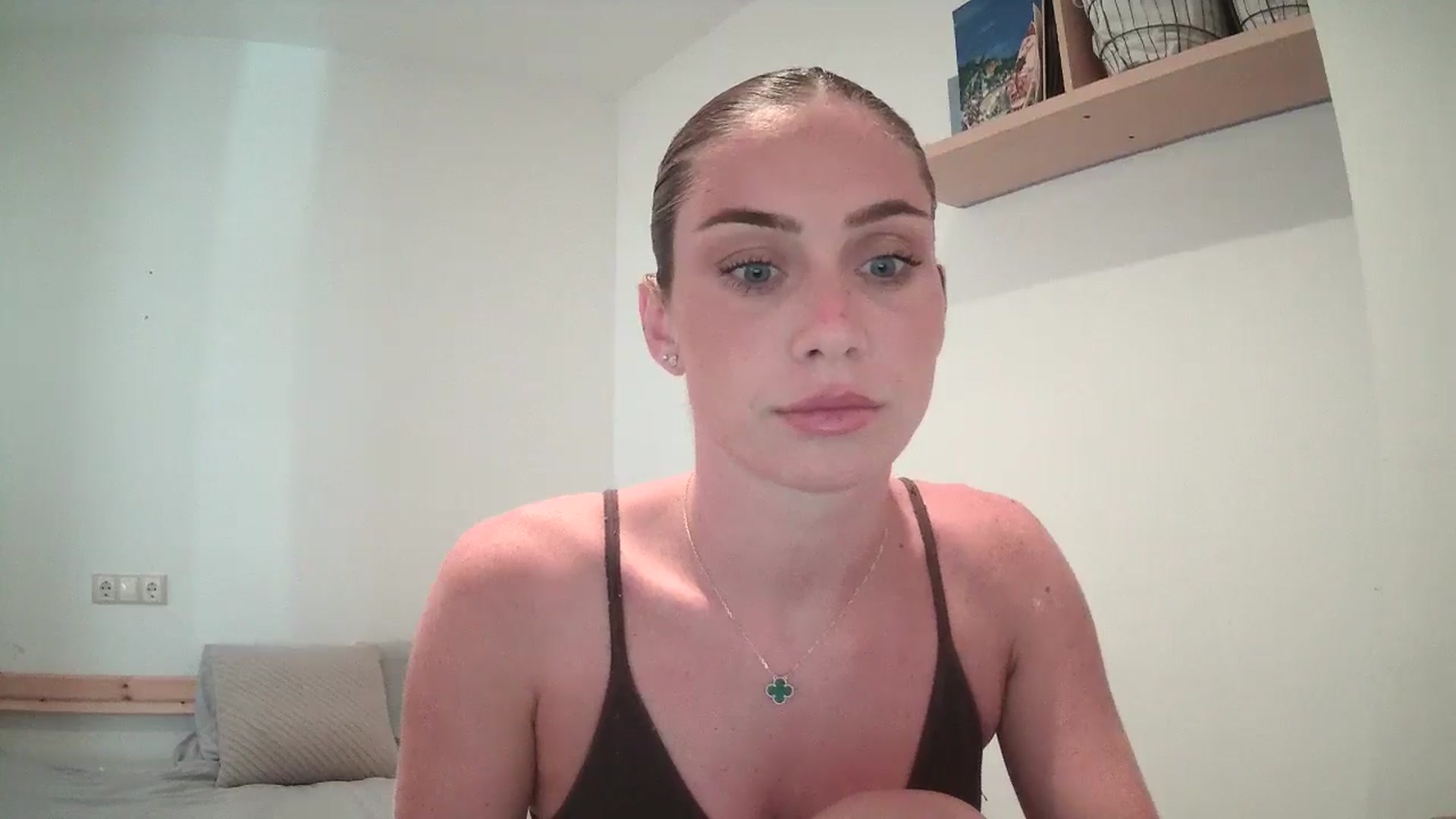 Gallery image thumbnail from English_Lola's myfreecams stream on, 07/25/2025, 16:12 image 3 of 20