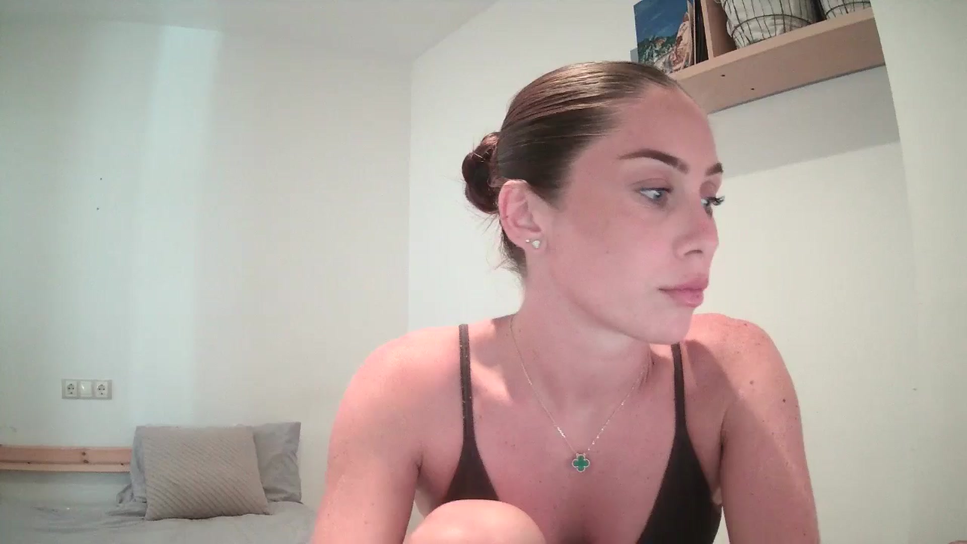 Gallery image thumbnail from English_Lola's myfreecams stream on, 07/25/2025, 16:12 image 8 of 20