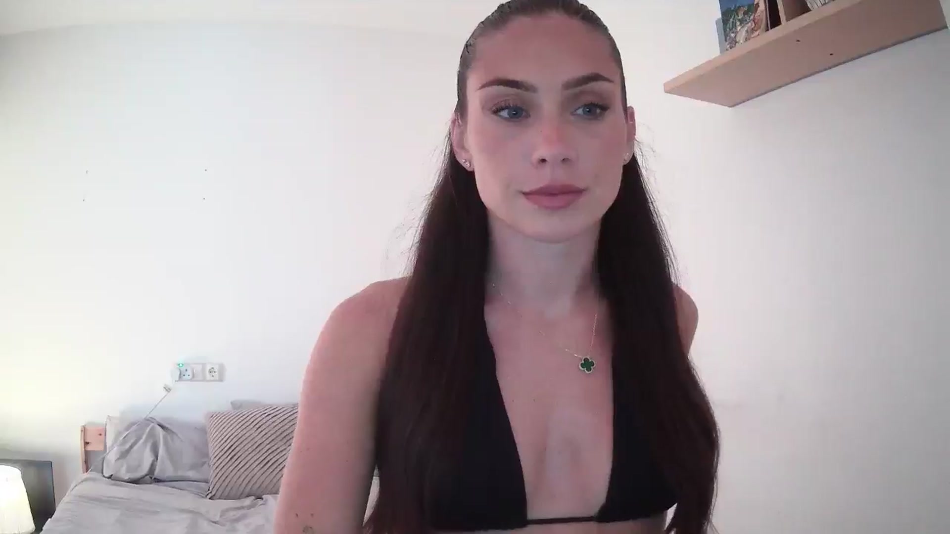 Gallery image thumbnail from English_Lola's myfreecams stream on, 07/28/2025, 11:55 image 17 of 20