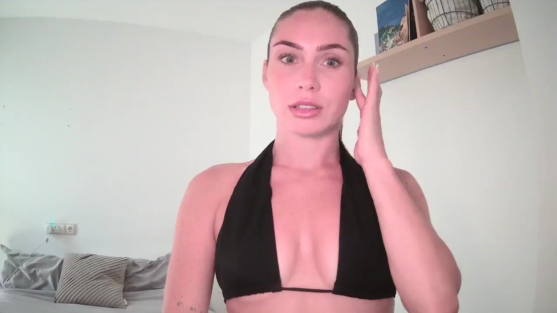 Gallery image thumbnail from English_Lola's myfreecams stream on, 07/30/2025, 07:49 image 11 of 20