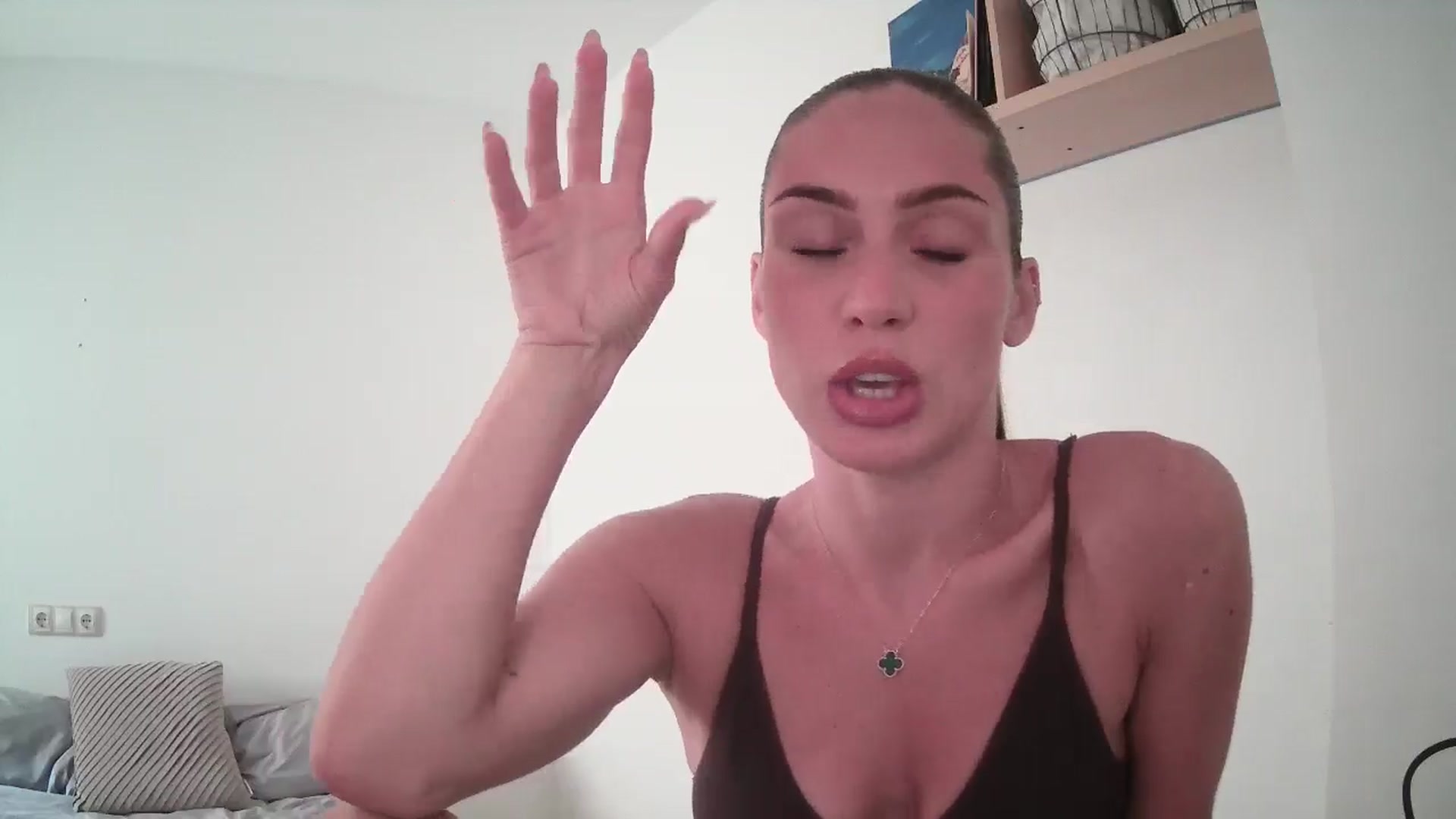 Gallery image thumbnail from English_Lola's myfreecams stream on, 07/31/2025, 08:43 image 18 of 20