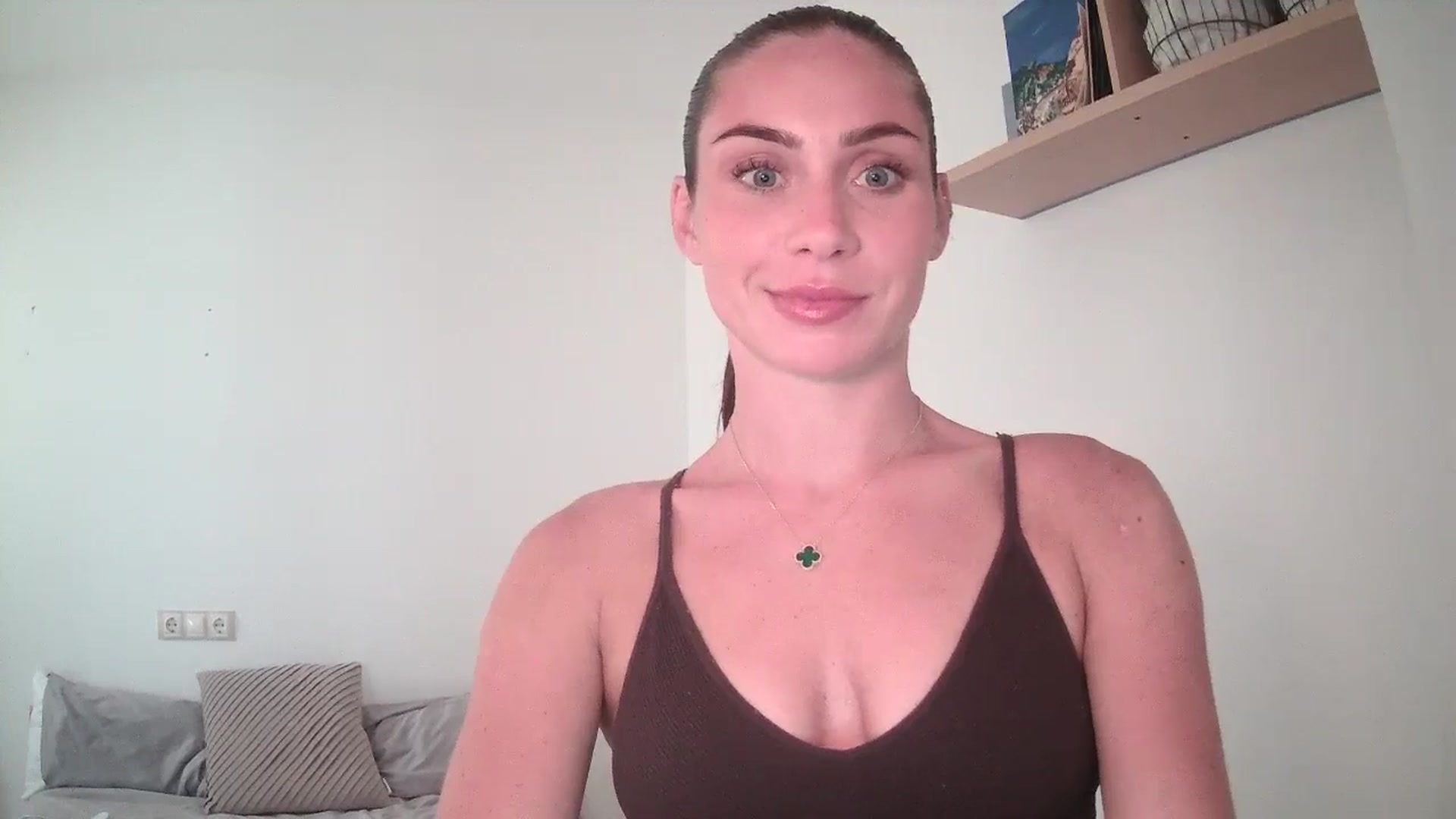 Gallery image thumbnail from English_Lola's myfreecams stream on, 07/31/2025, 11:07 image 6 of 20