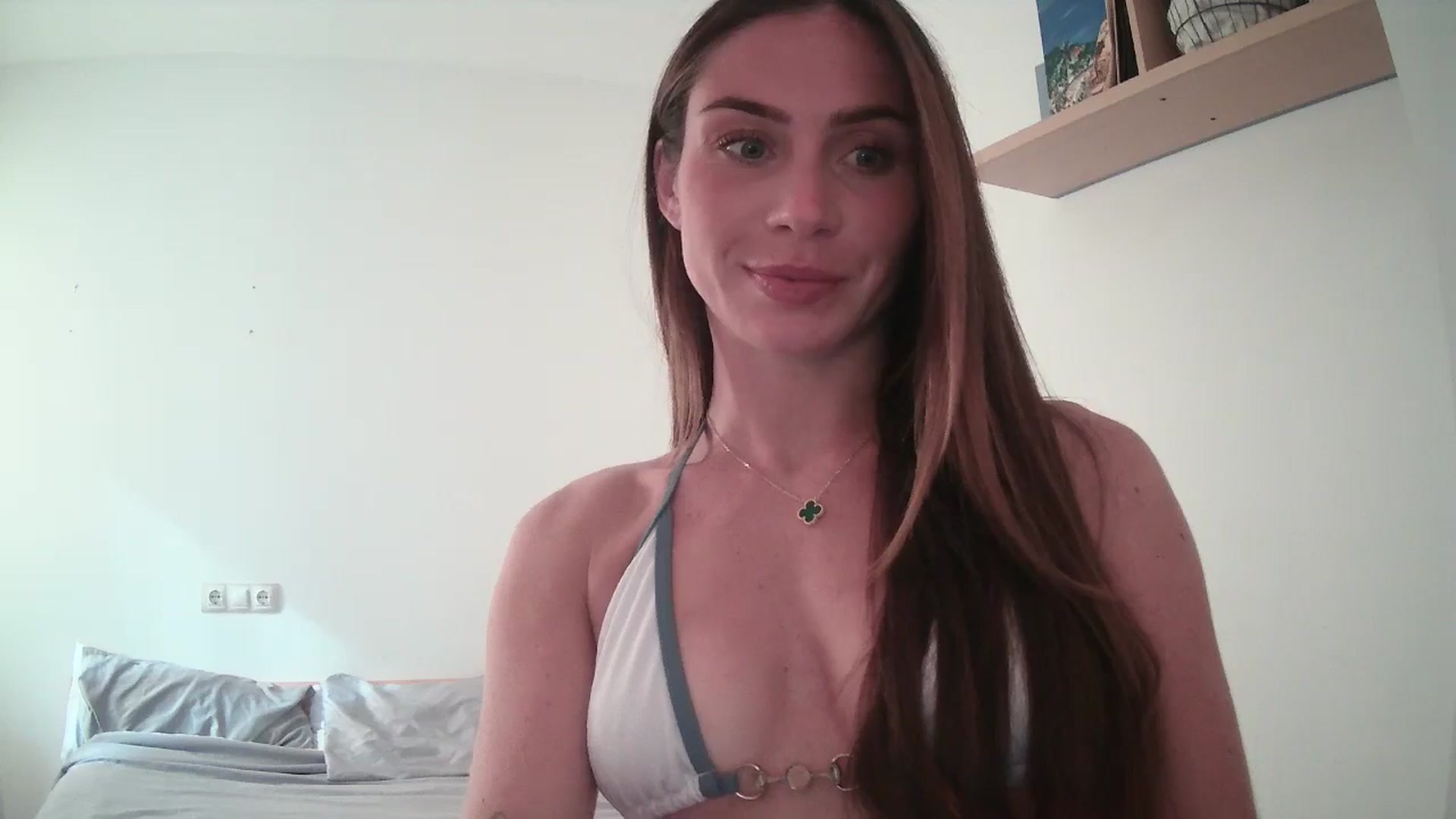 Gallery image thumbnail from English_Lola's myfreecams stream on, 08/01/2025, 08:16 image 6 of 20