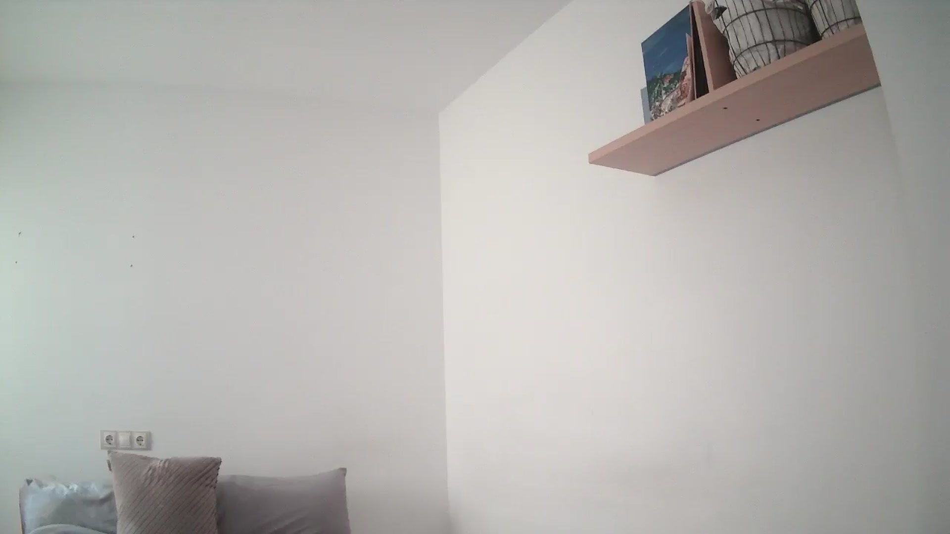 Gallery image thumbnail from English_Lola's myfreecams stream on, 08/04/2025, 08:41 image 15 of 20
