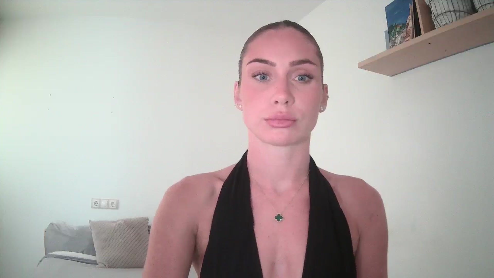 Gallery image thumbnail from English_Lola's myfreecams stream on, 08/05/2025, 10:56 image 19 of 20