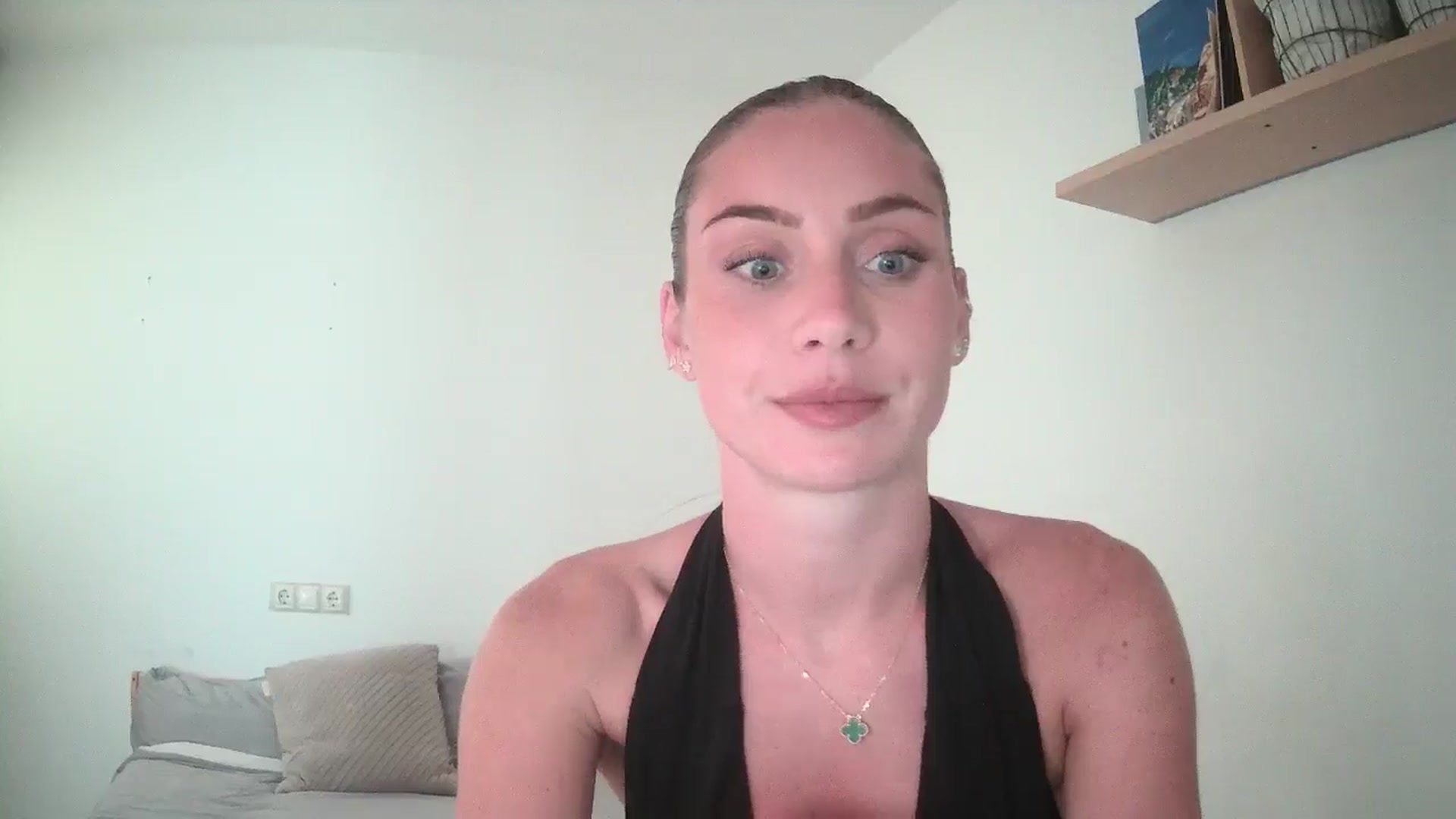Gallery image thumbnail from English_Lola's myfreecams stream on, 08/05/2025, 14:29 image 15 of 20