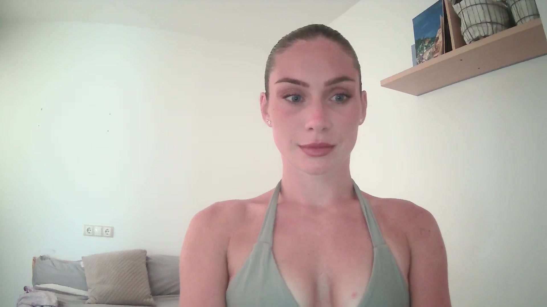 Gallery image thumbnail from English_Lola's myfreecams stream on, 08/06/2025, 14:06 image 17 of 20