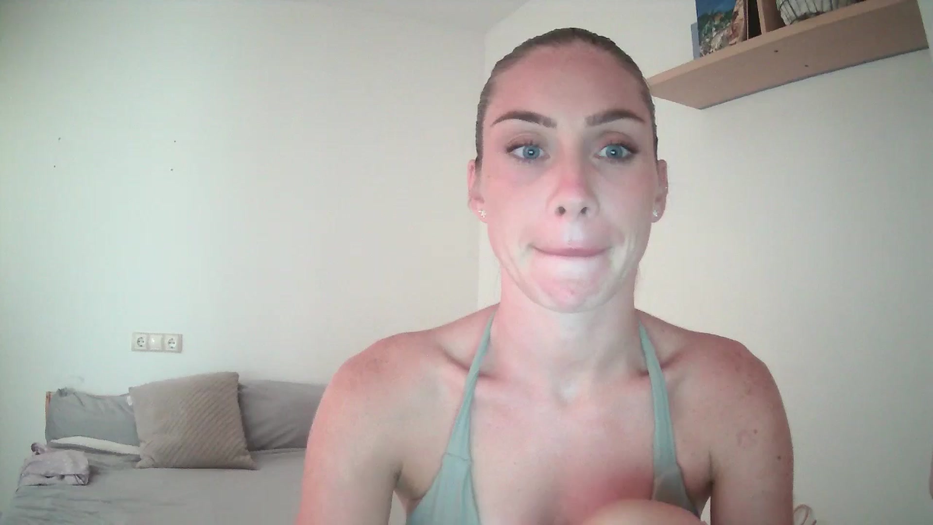 Gallery image thumbnail from English_Lola's myfreecams stream on, 08/06/2025, 18:16 image 12 of 20