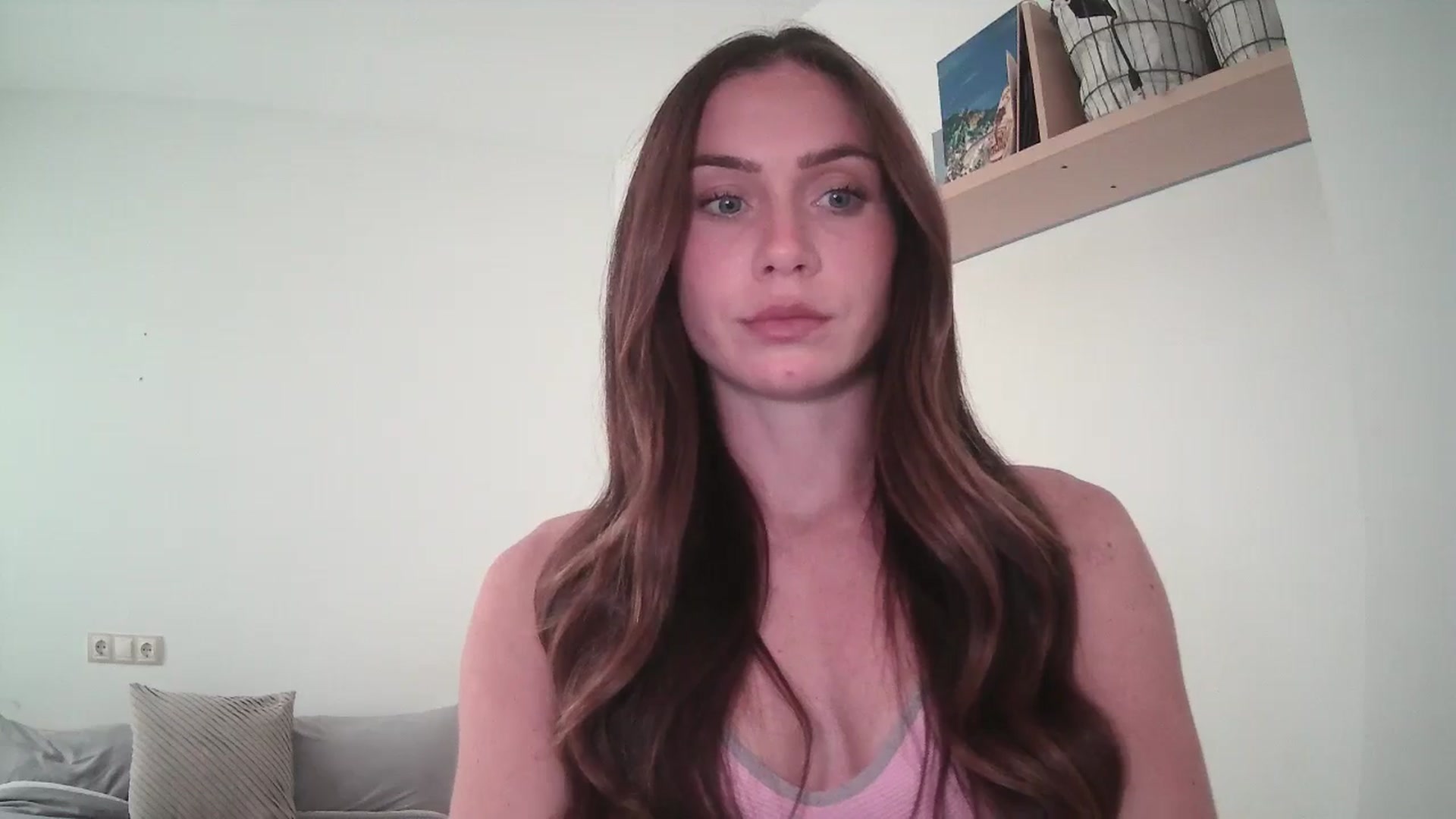 Gallery image thumbnail from English_Lola's myfreecams stream on, 08/07/2025, 09:35 image 9 of 20